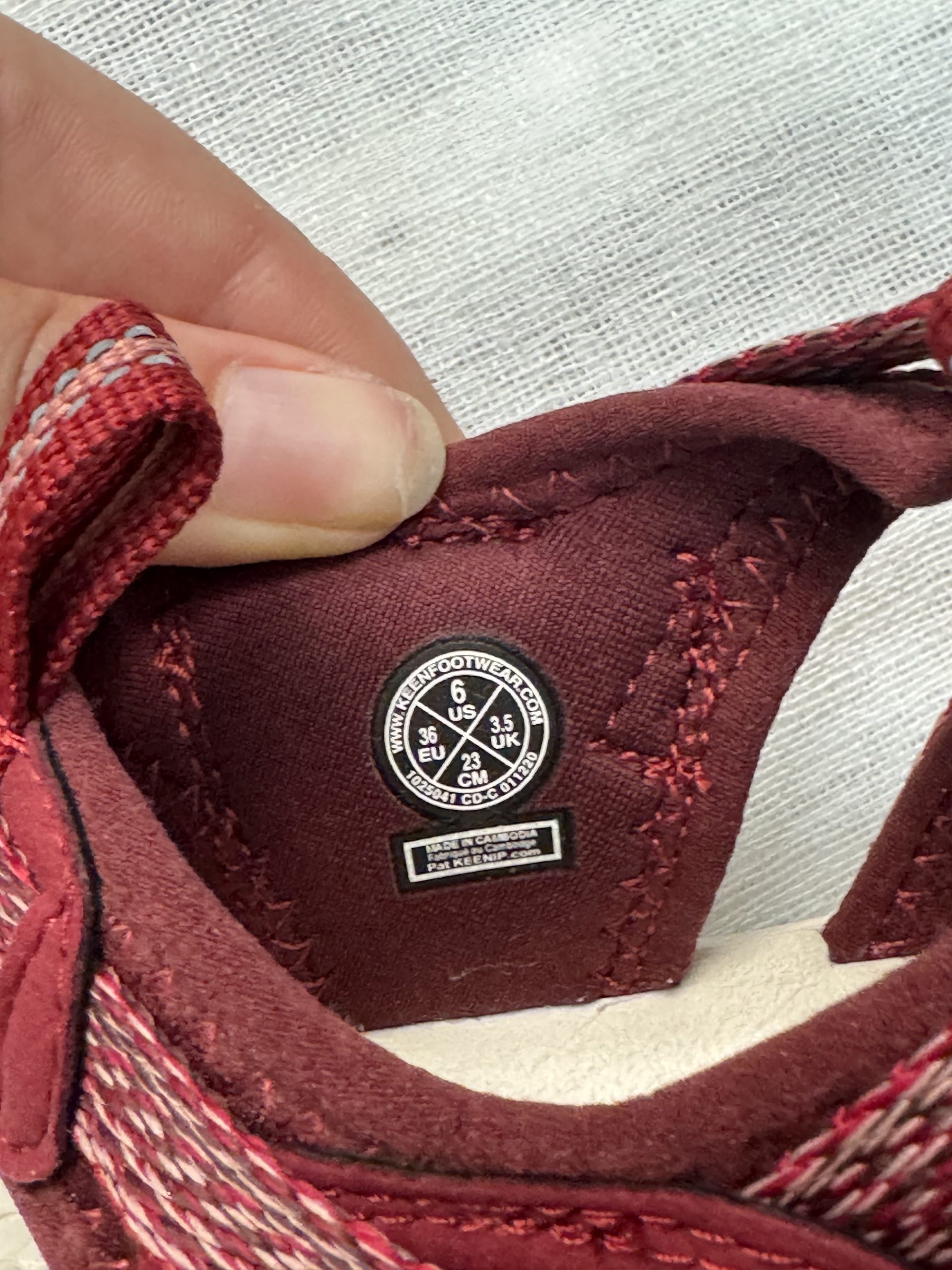 Sandalias Keen Whisper – Burdeos, talla 36, nuevas image 3