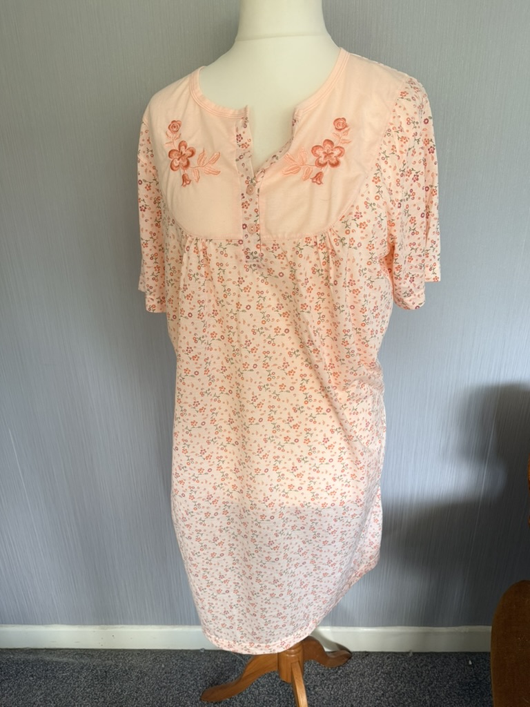 Peach Floral Embroidered Nightdress Large Soft Cotton