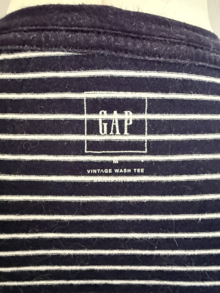 GAP Navy & White Vintage Wash Striped V-Neck Tee Medium