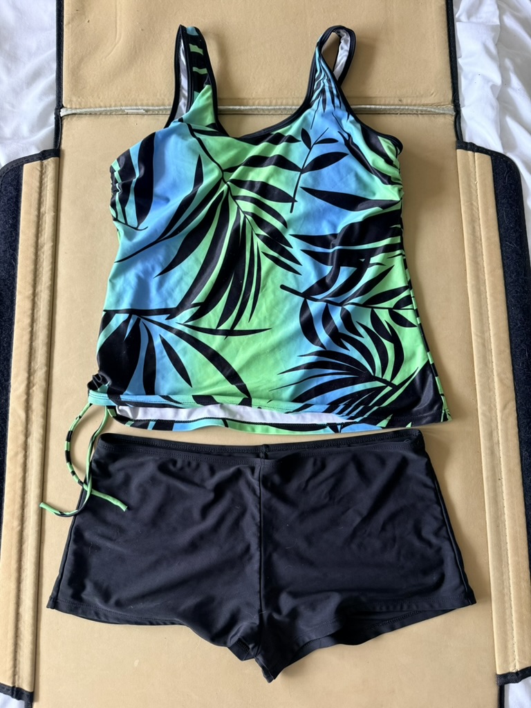 Unbranded Green & Blue Tropical Print Tankini Top & Black Shorts XL