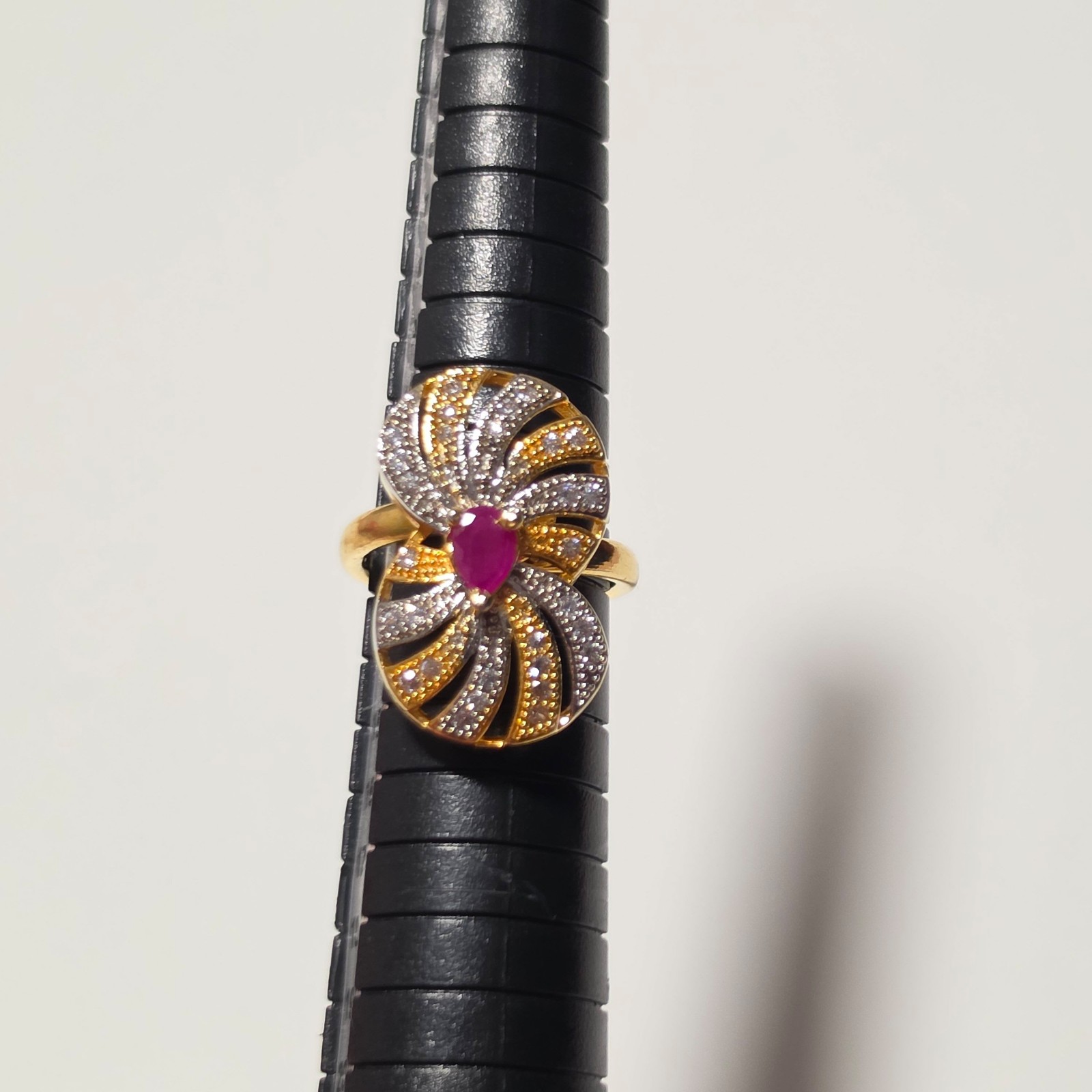 Costume Gold Tone & Silver Crystal Pink Gemstone Cocktail Ring image 4