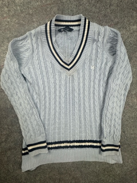 Crew Clothing Company Light Blue Cable V-Neck Cricket Jumper Size 10