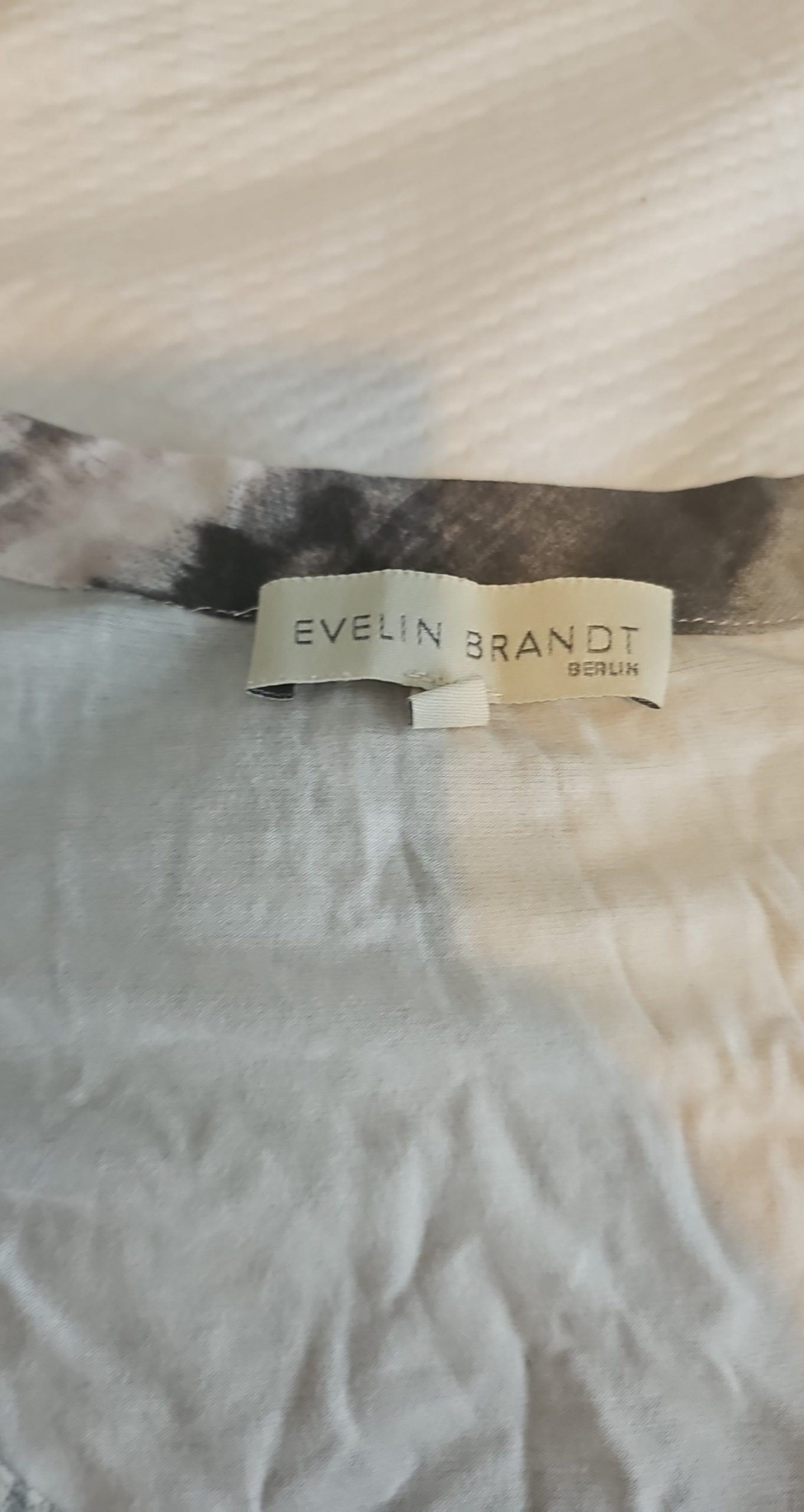Evelin Brandt Black, White & Beige Tie Dye Top Women Size 14 image 2