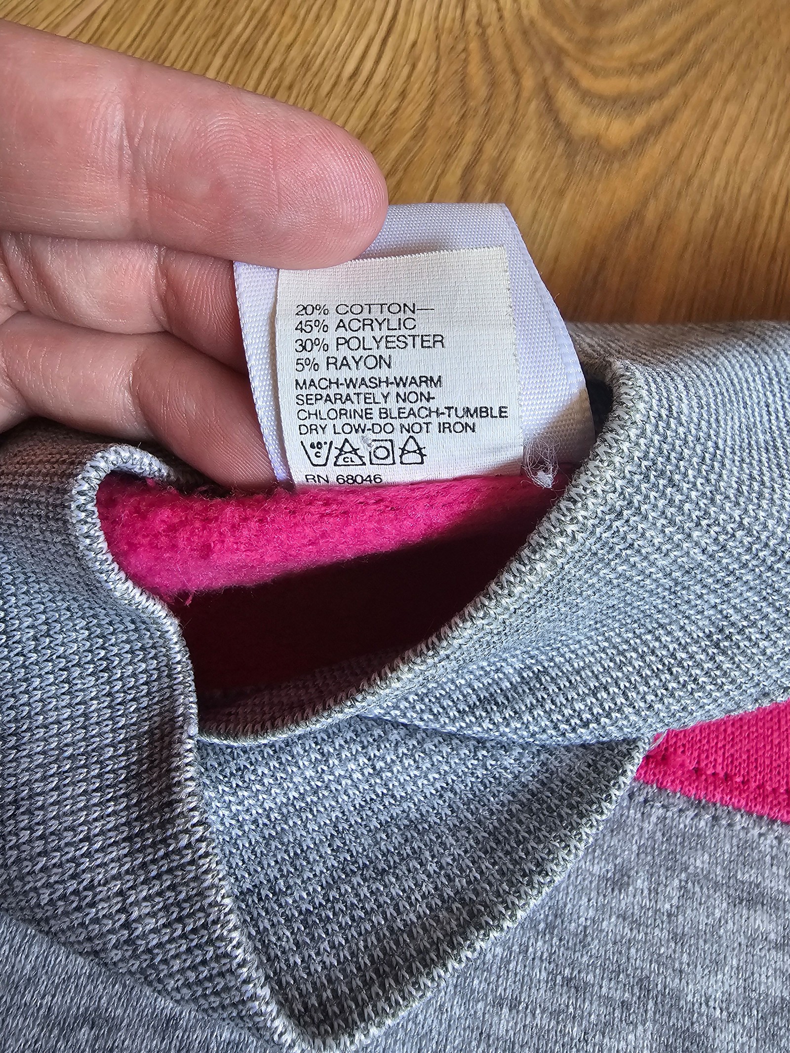 Vintage Unisex Disney Grey, Pink & Blue Mickey Beach Club Sweatshirt Medium image 5