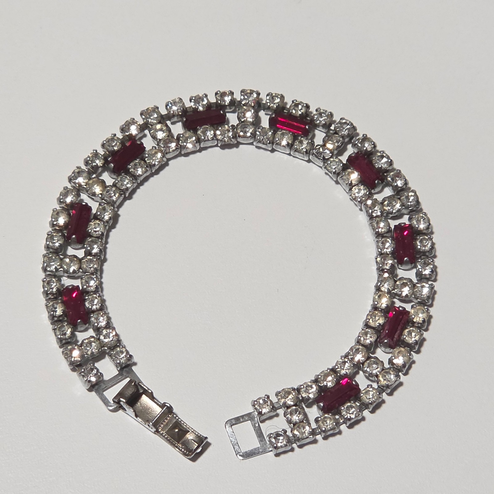 Vintage sytle Silver & Red Crystal Bracelet