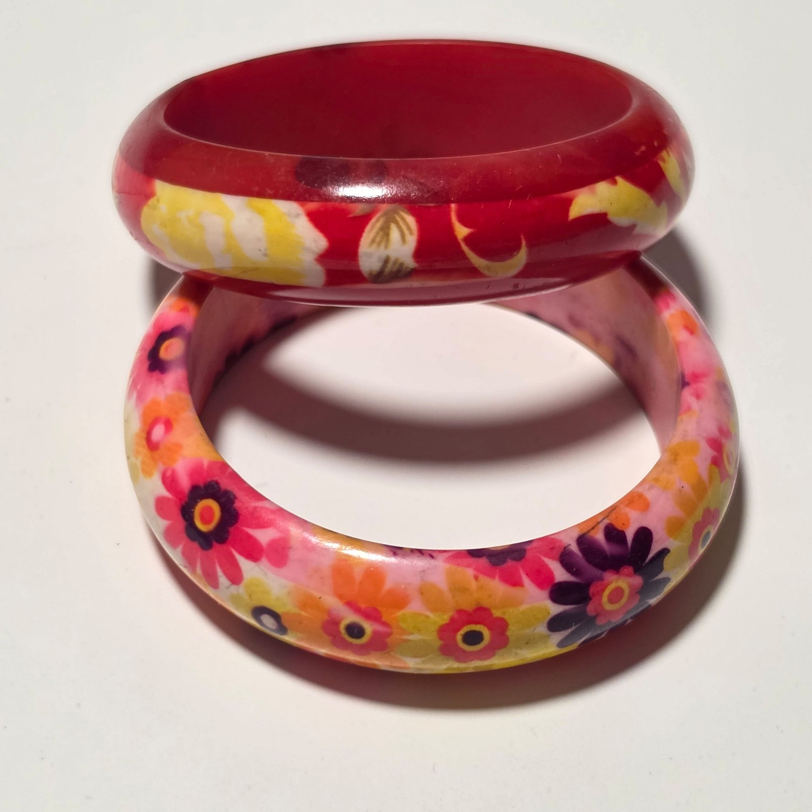 Vintage Floral Pattern Resin Bangles