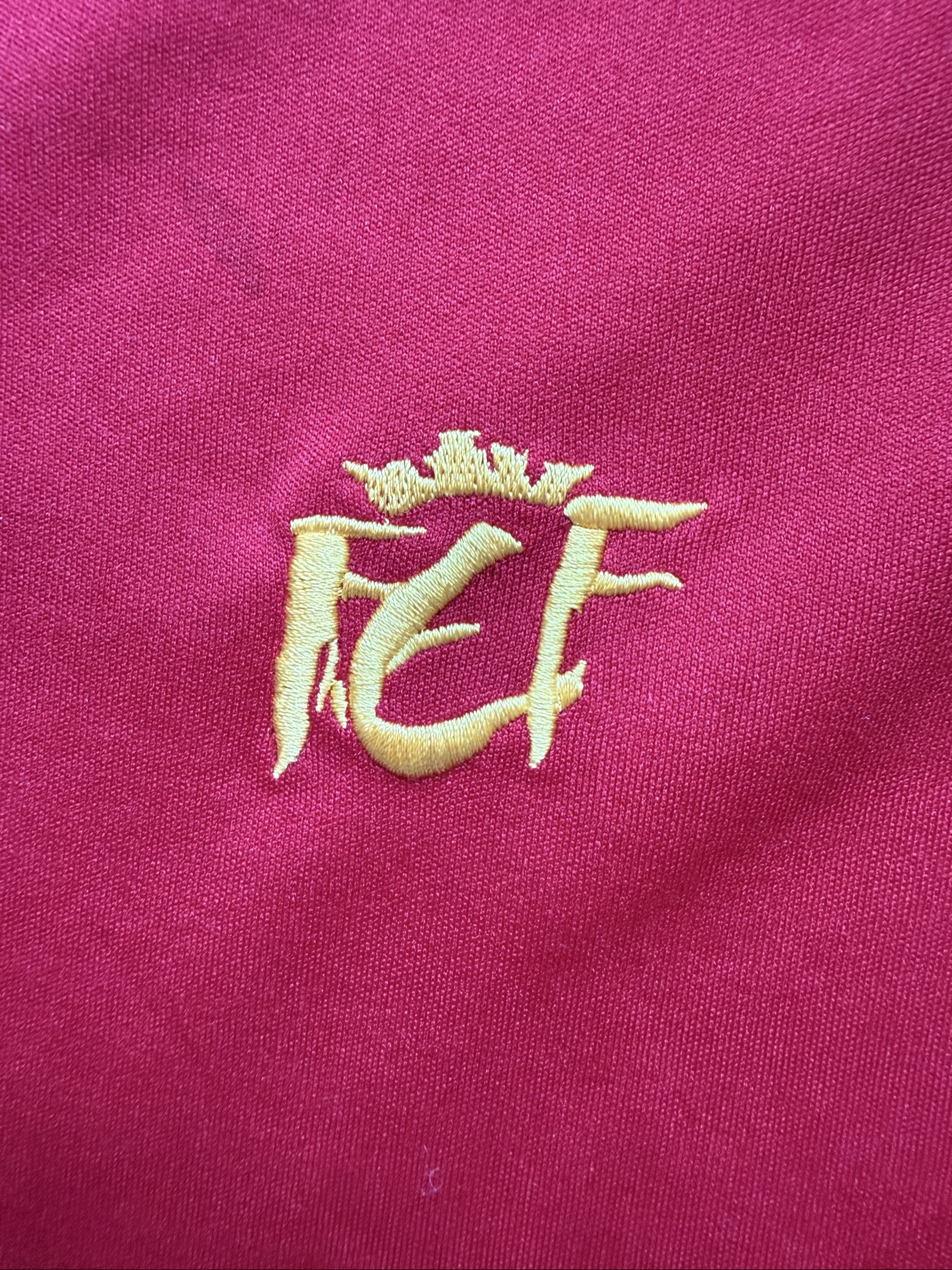 Spain Red Football Shirt Medium FEF Crest image 4