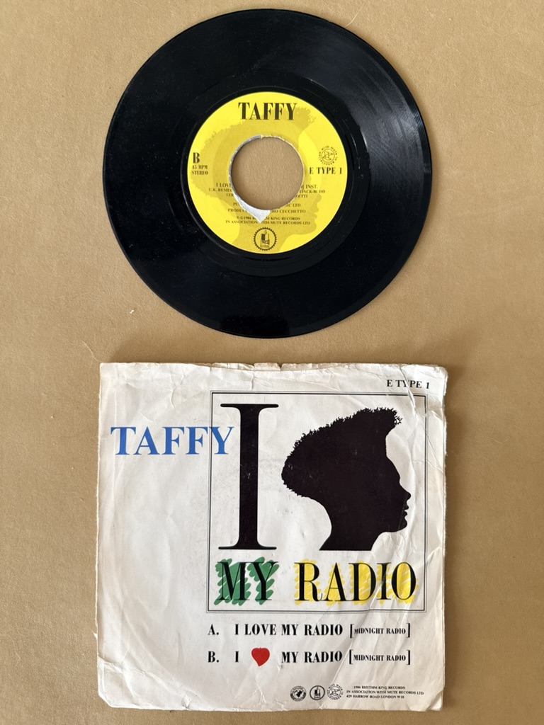 Taffy I Love My Radio Vinyl Record 7 inch single image 2