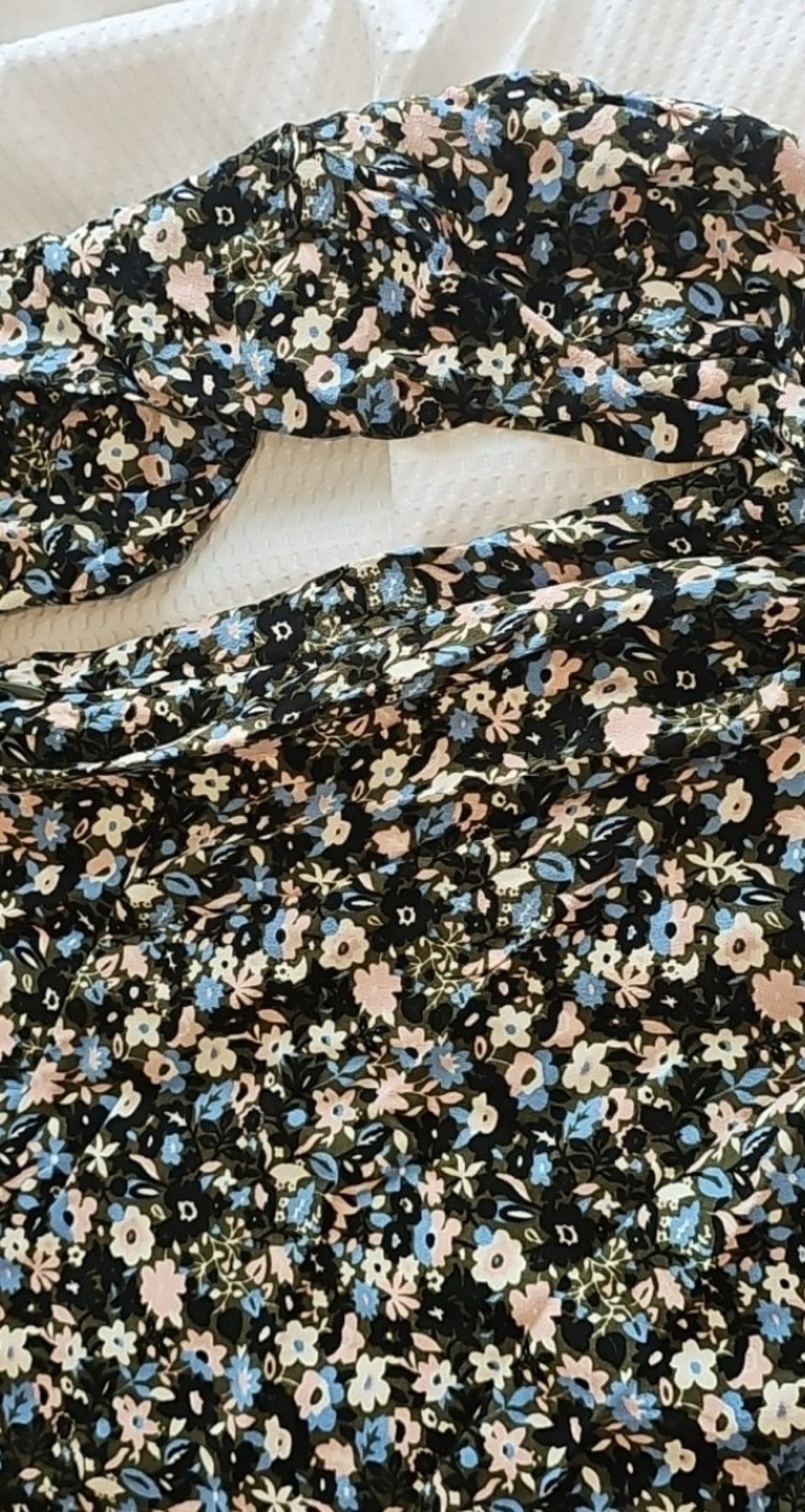 Boden Black & Blue Floral Long Sleeve V-Neck Top UK 20 US 16/18 BNWT image 3