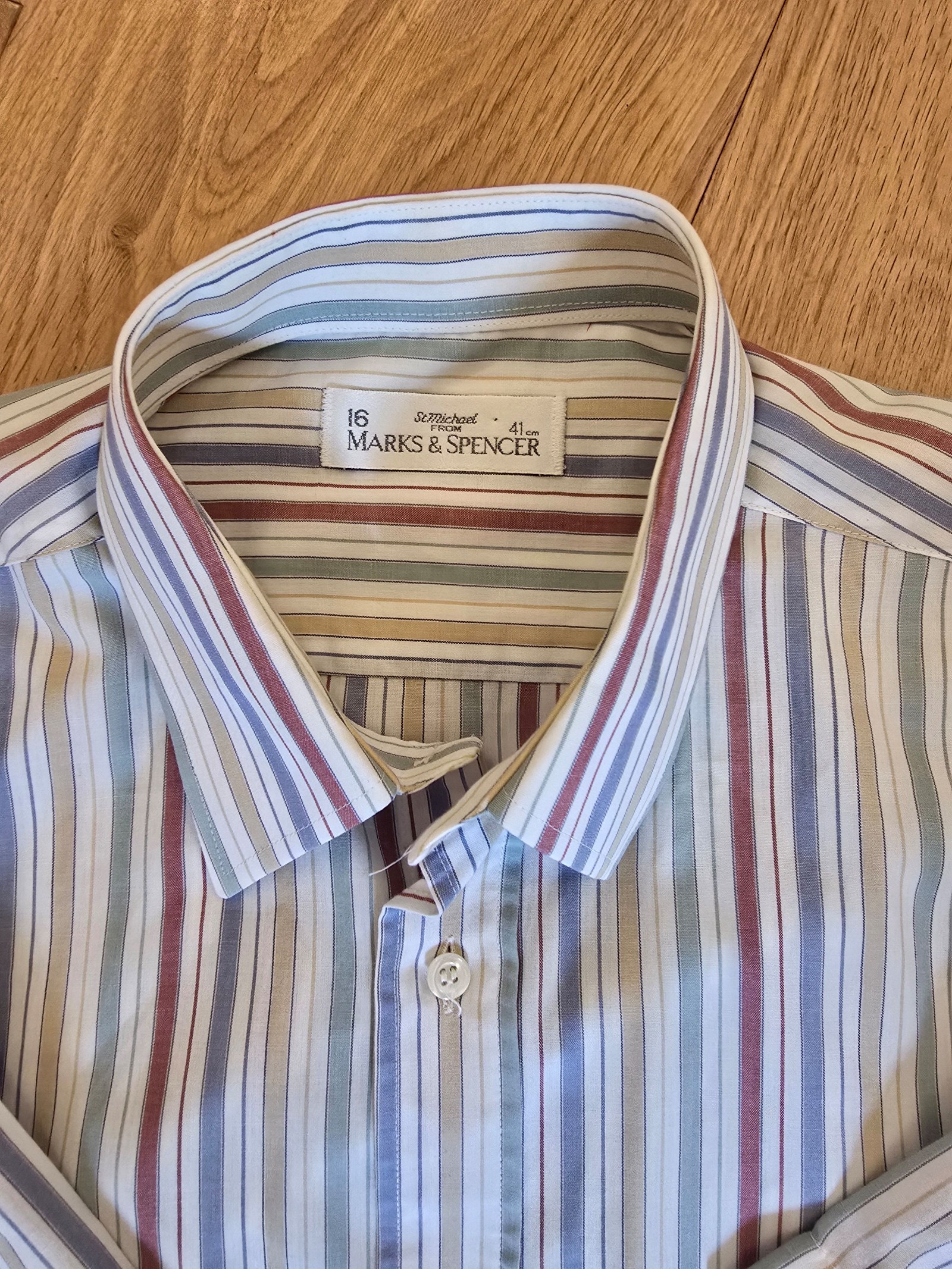 St Micharls by Marks & Spencer Multi Stripe Short Sleeve Shirt UK 16 / 41cm Collar image 2