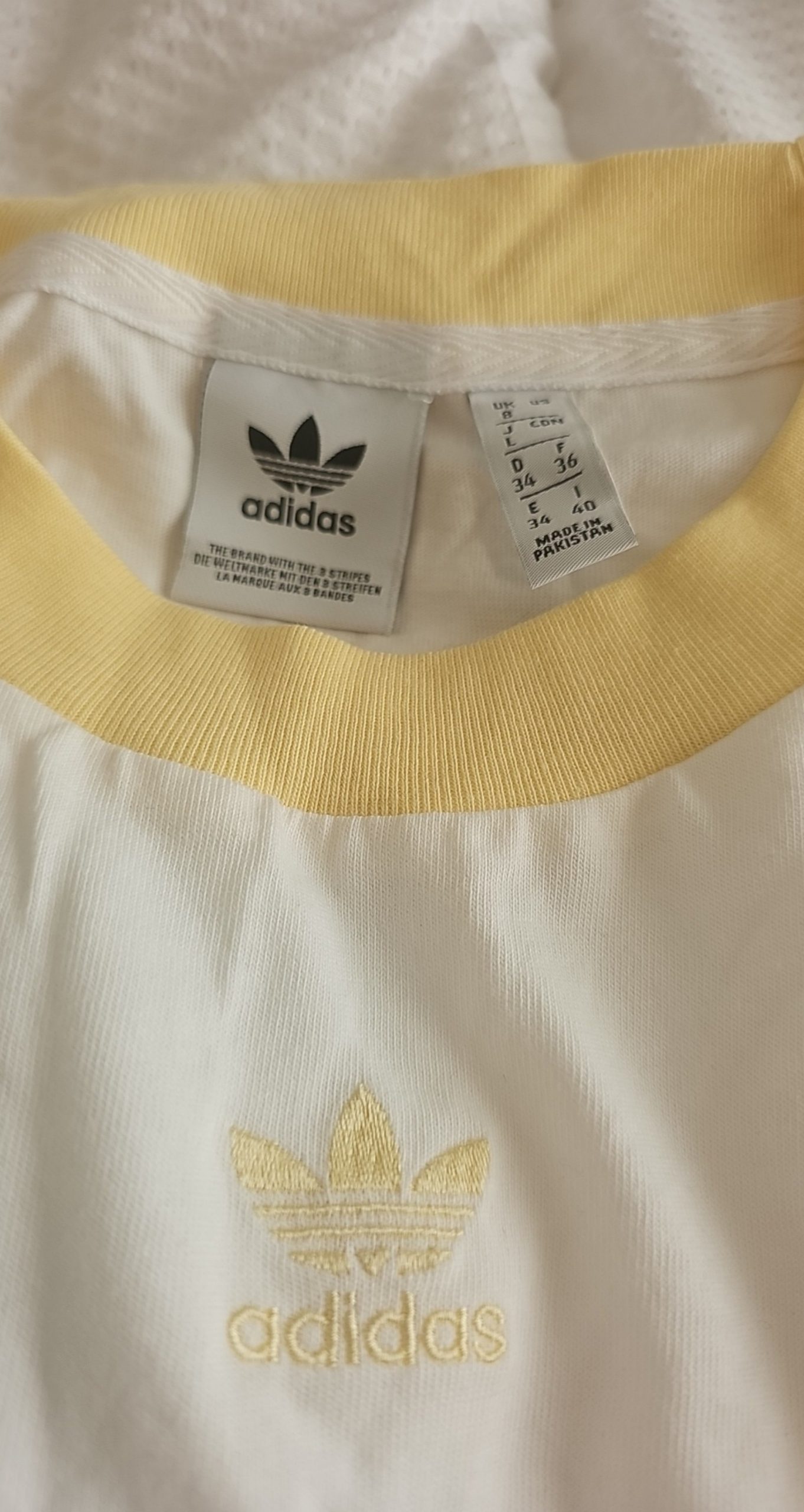 Adidas White & Yellow T-Shirt UK 8 Classic Logo ladies womans image 2