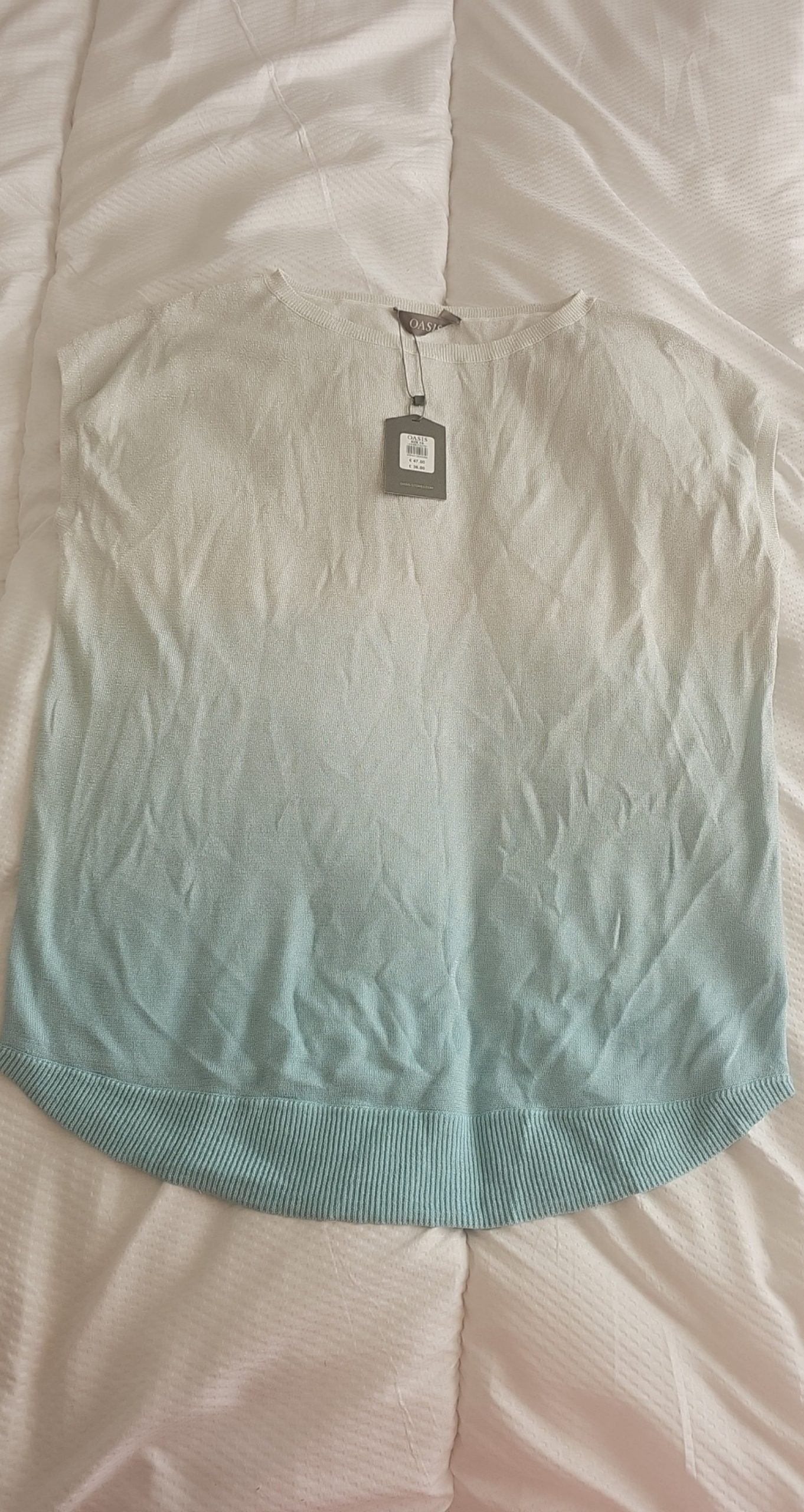 Oasis White & Light Blue Ombre Knit Sweater Extra Small womans