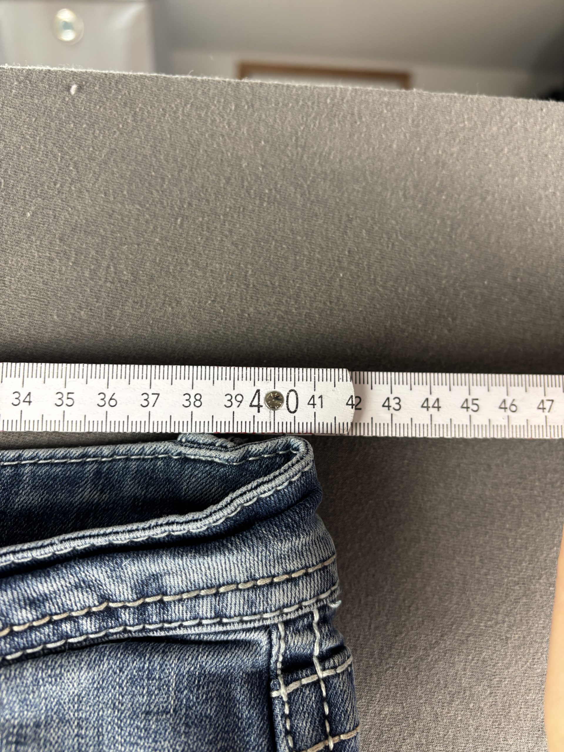 Grace in LA Bootcut Jeans | Medium Blue Wash | W32 image 7
