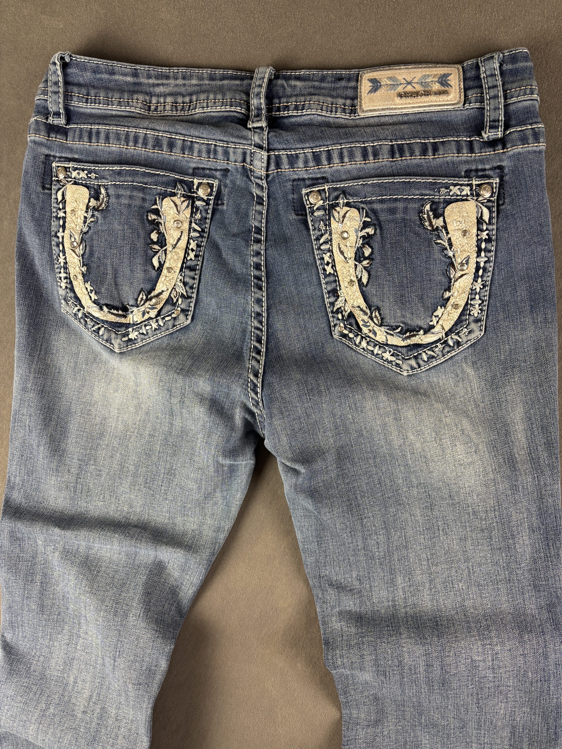 Grace in LA Bootcut Jeans | Medium Blue Wash | W32 image 3