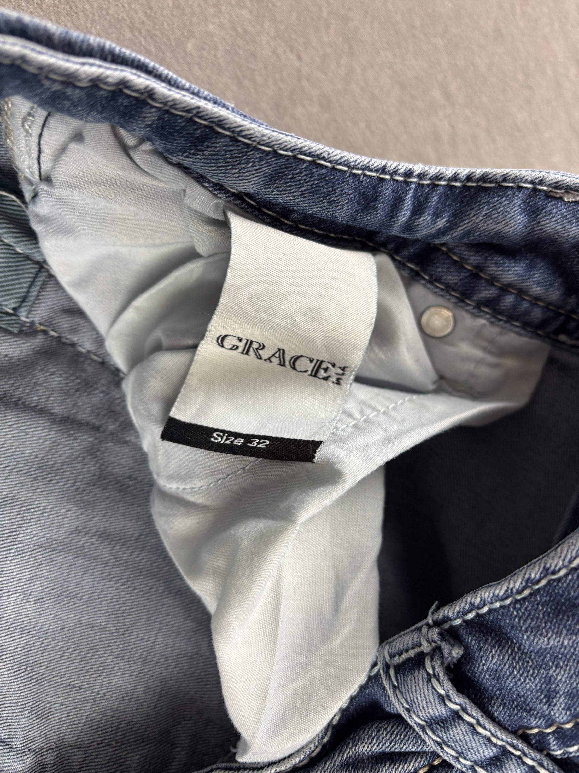 Grace in LA Bootcut Jeans | Medium Blue Wash | W32 image 6
