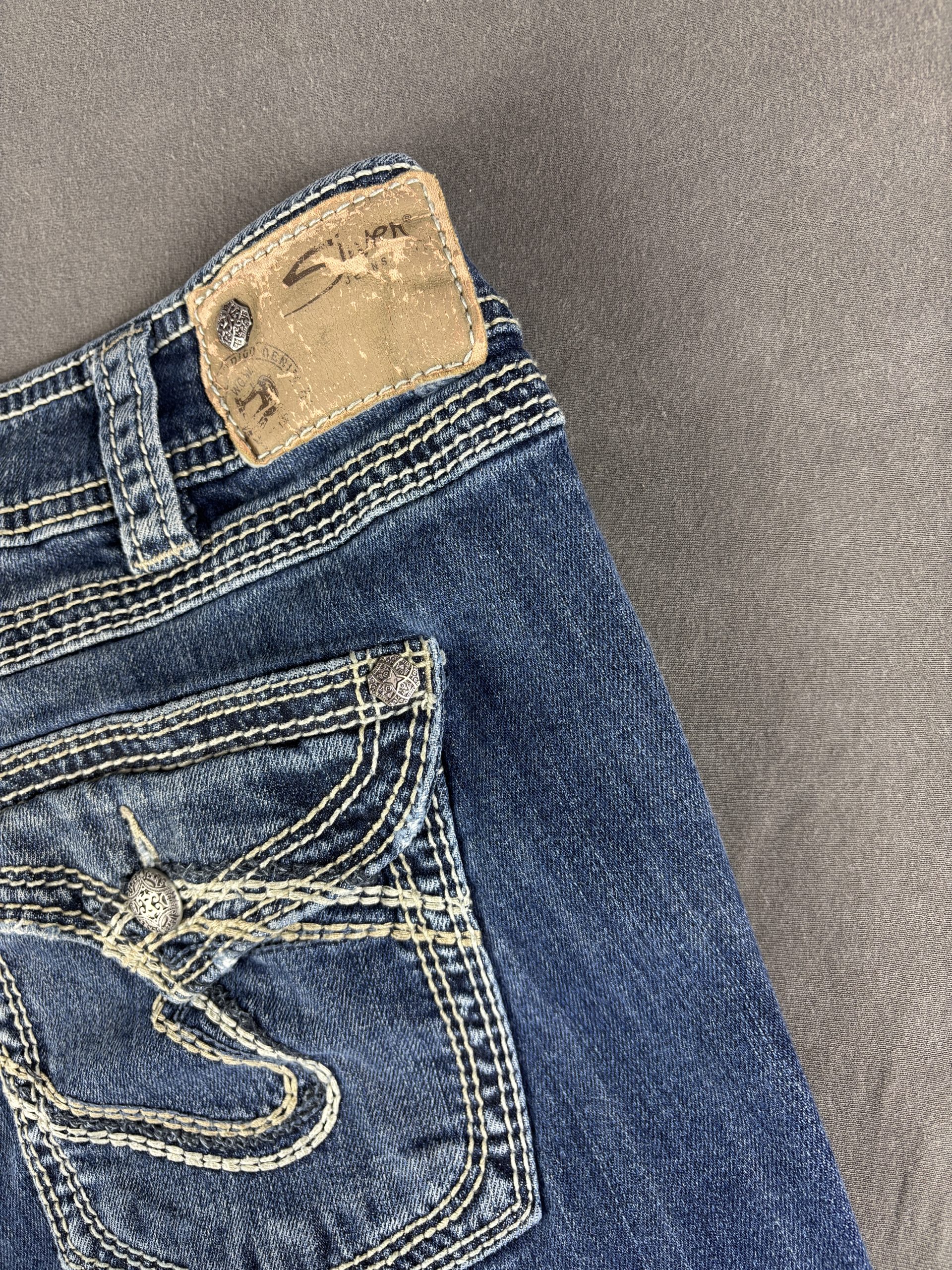 Silver Jeans Suki 17" Surplus | Blau | W33 image 4