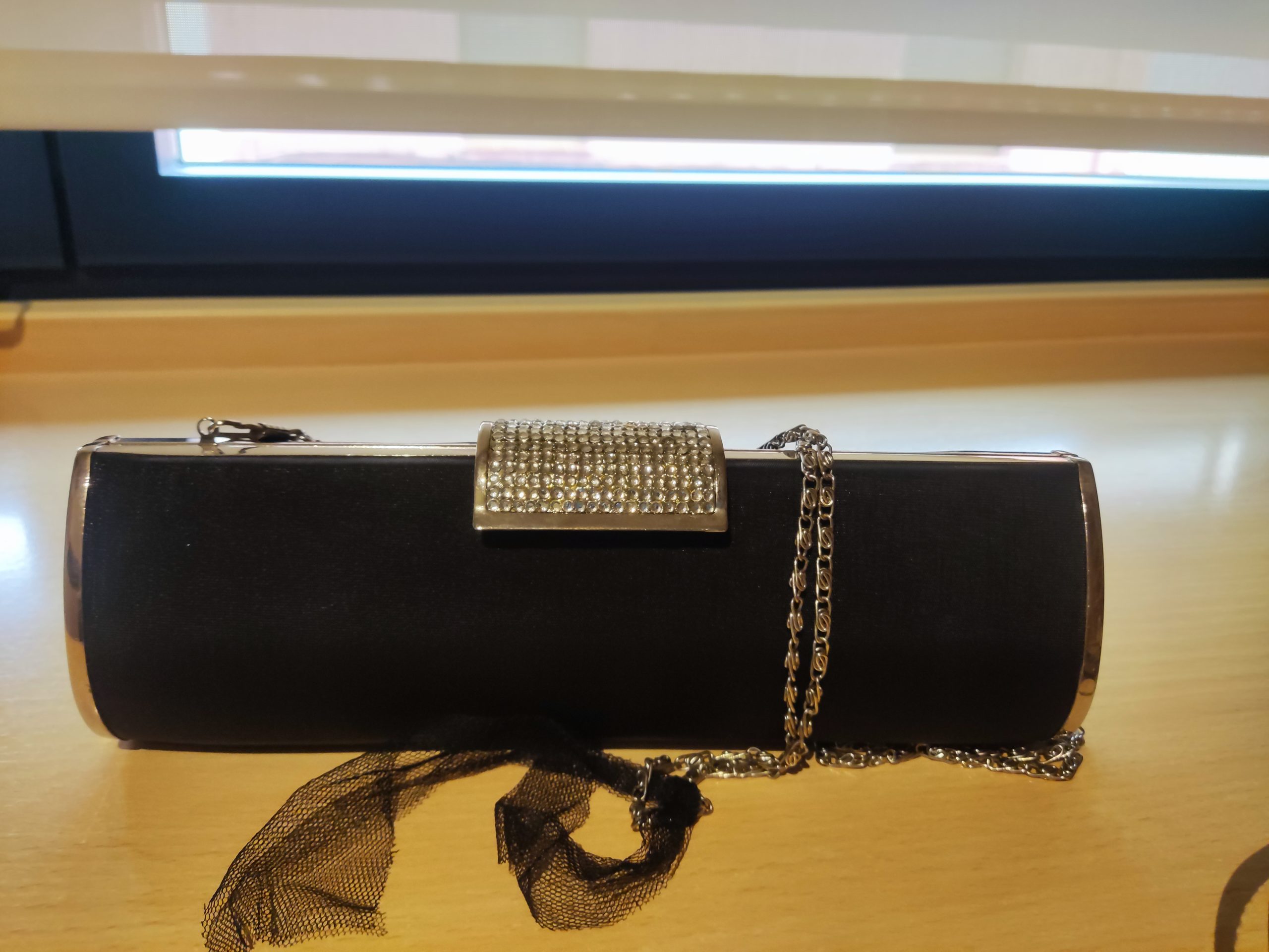 Bolso de mano rígido de fiesta con cierre de brillantes (Clutch) - Como nuevo