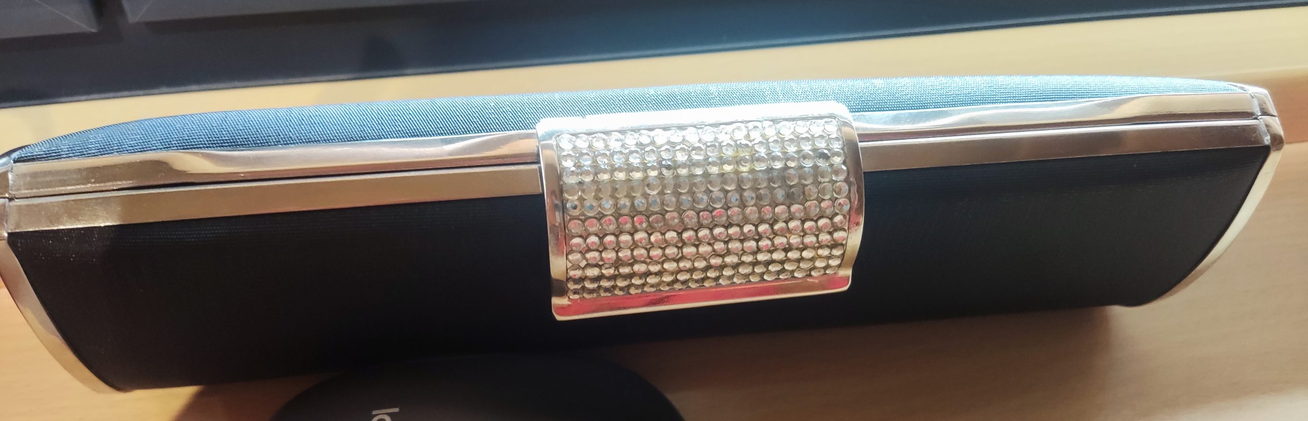Bolso de mano rígido de fiesta con cierre de brillantes (Clutch) - Como nuevo image 2