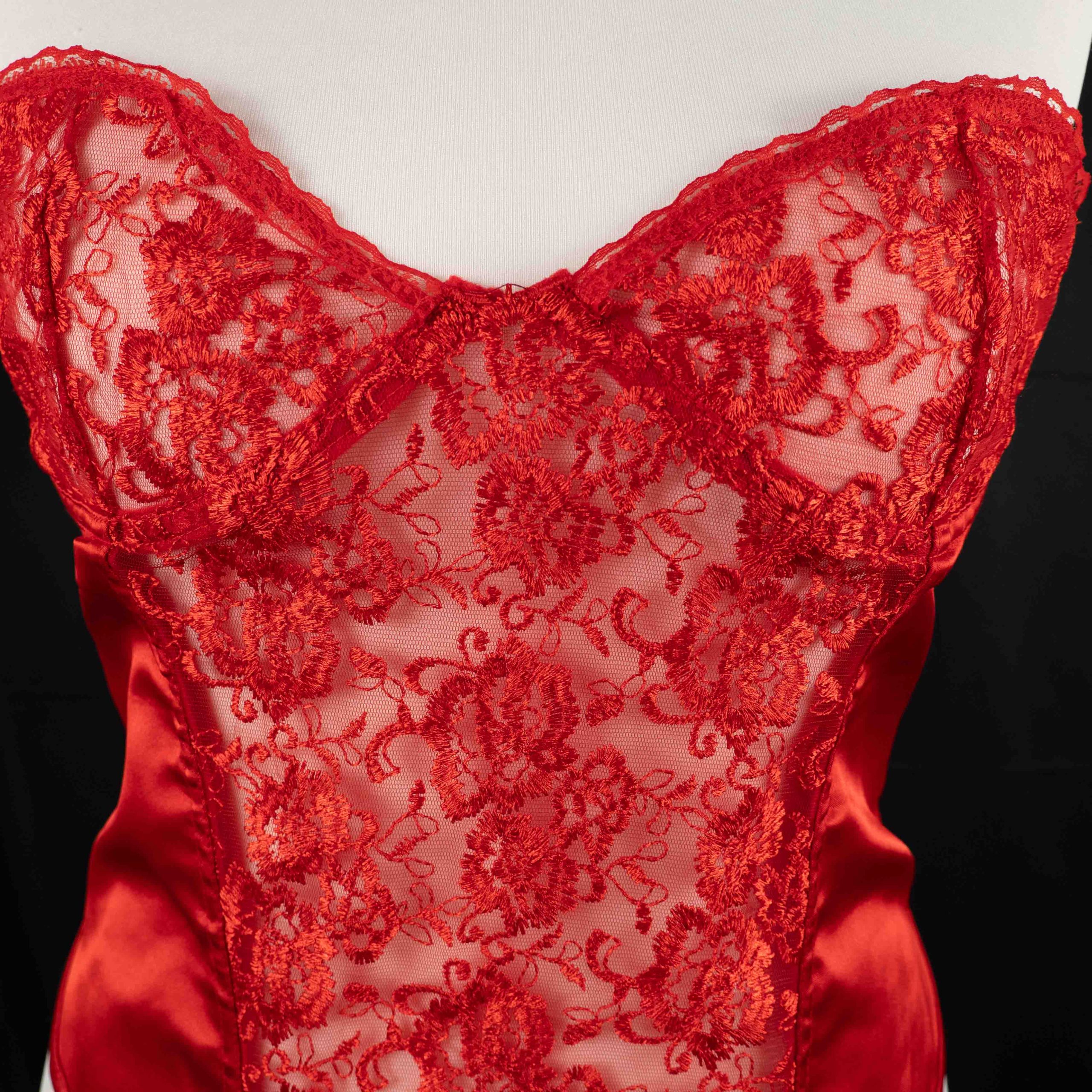Pretty Little Thing Red Lace & Satin Corset Top XXL Sheer Floral Lace Bodice NWT image 2