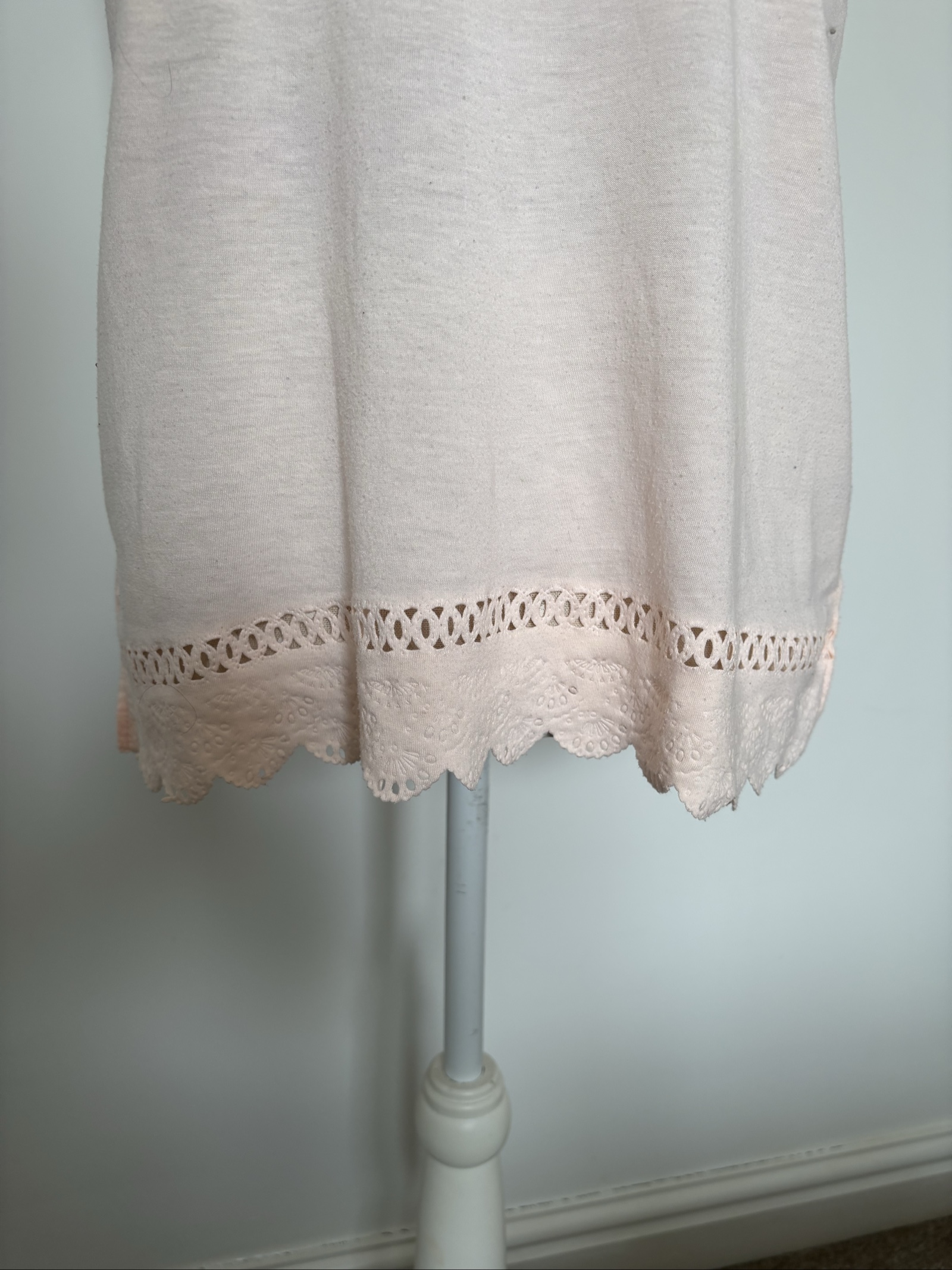 Pink Sleeveless Top Medium Floral Embroidered & Cutwork Detail 135 image 3