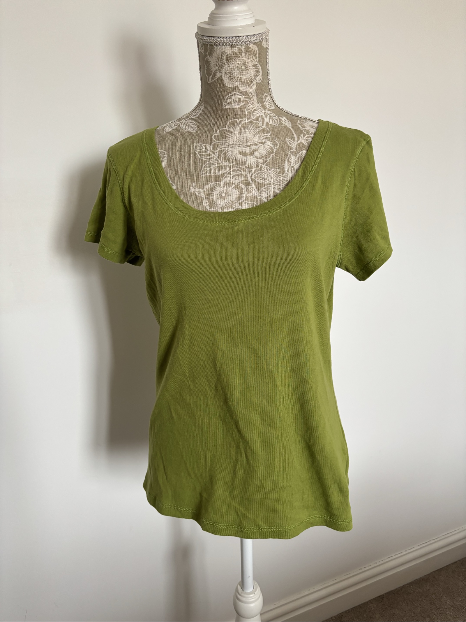 George Olive Green Cotton Scoop Neck T-Shirt Size 14. 142