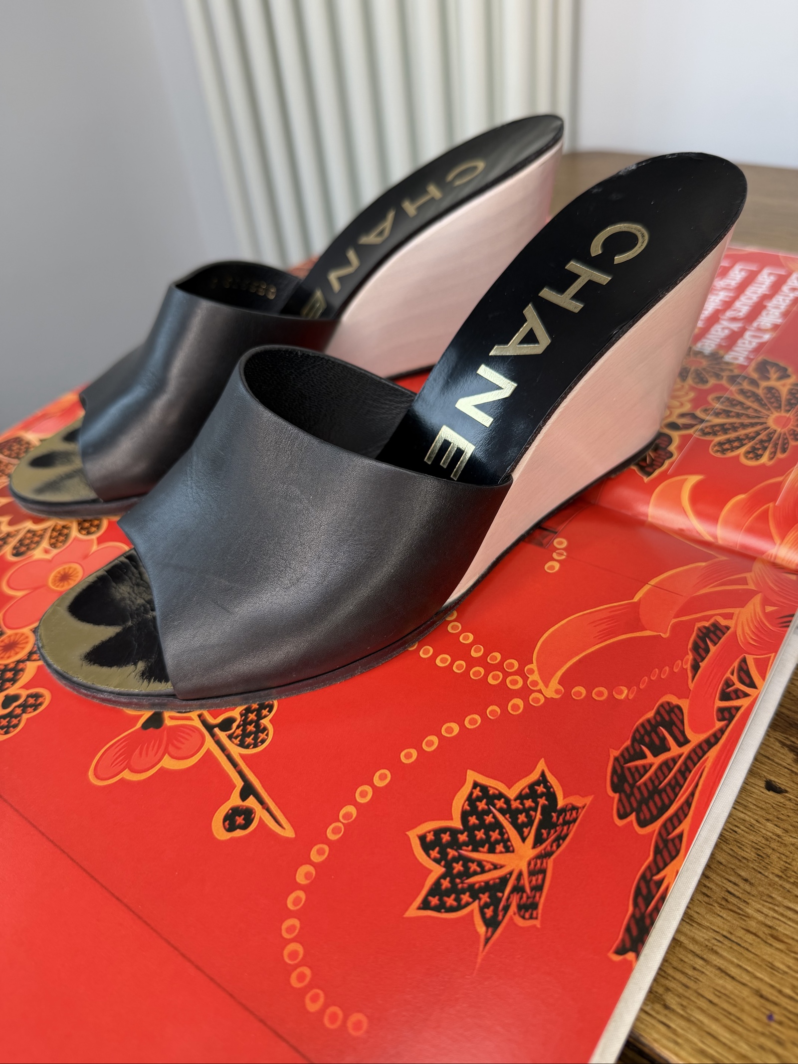Chanel Black & Beige Leather Wedge Mules UK 6 image 2