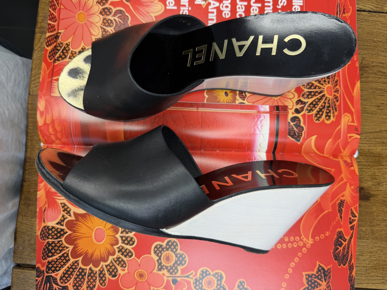 Chanel Black & Beige Leather Wedge Mules UK 6 image 10