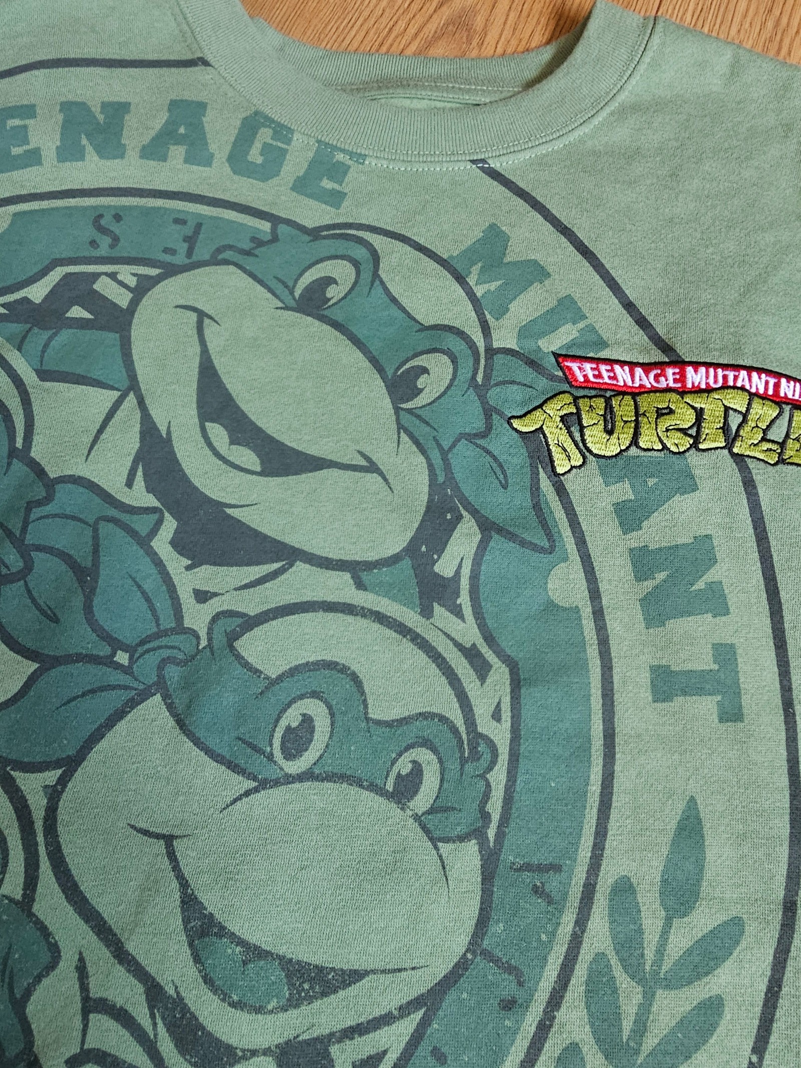 Teenage Mutant Ninja Turtles Green Sweatshirt Large Embroidered Logo image 3
