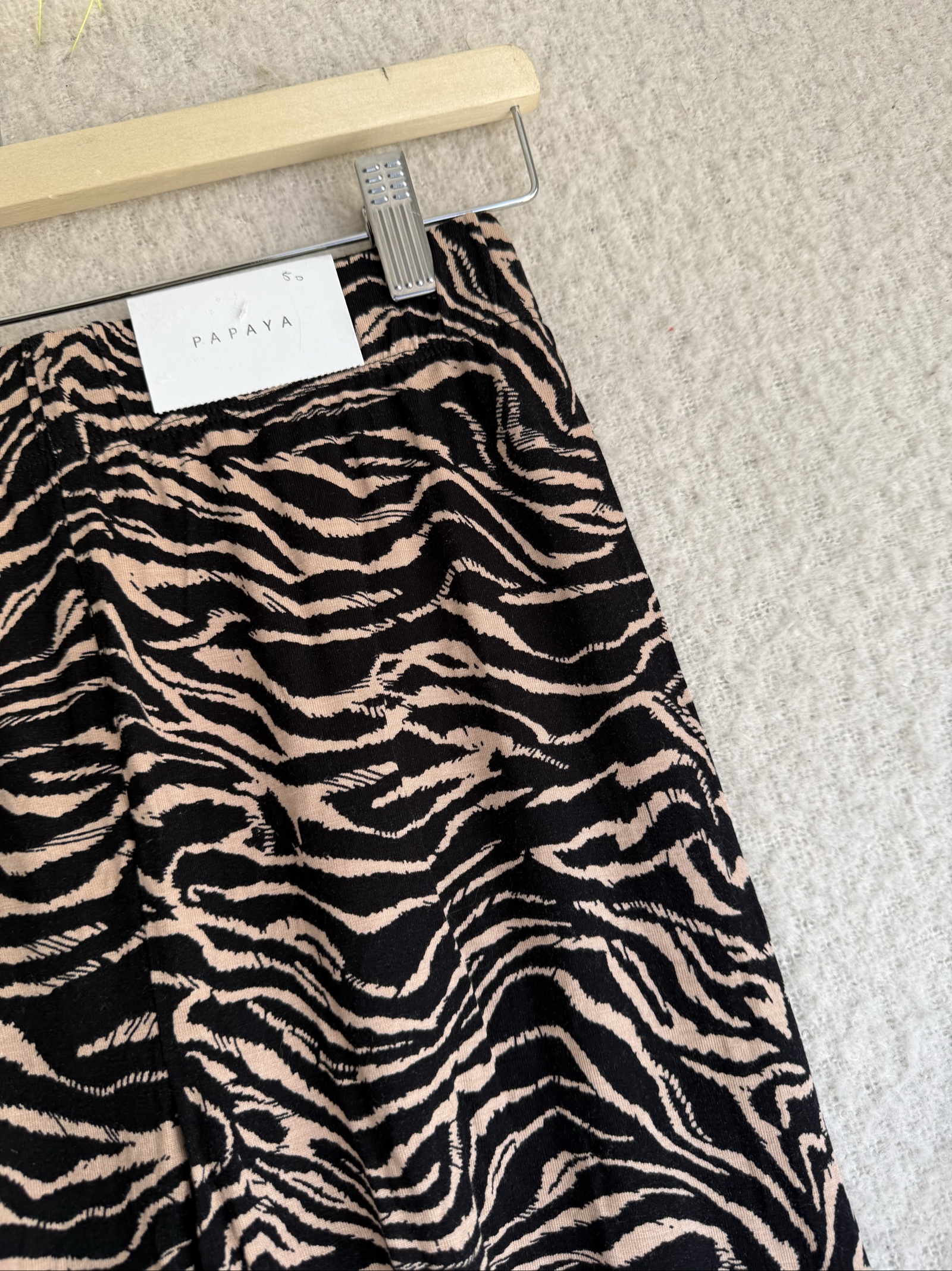 Papaya Black & Beige Zebra Print Cropped Trousers UK 8 Stylish image 2