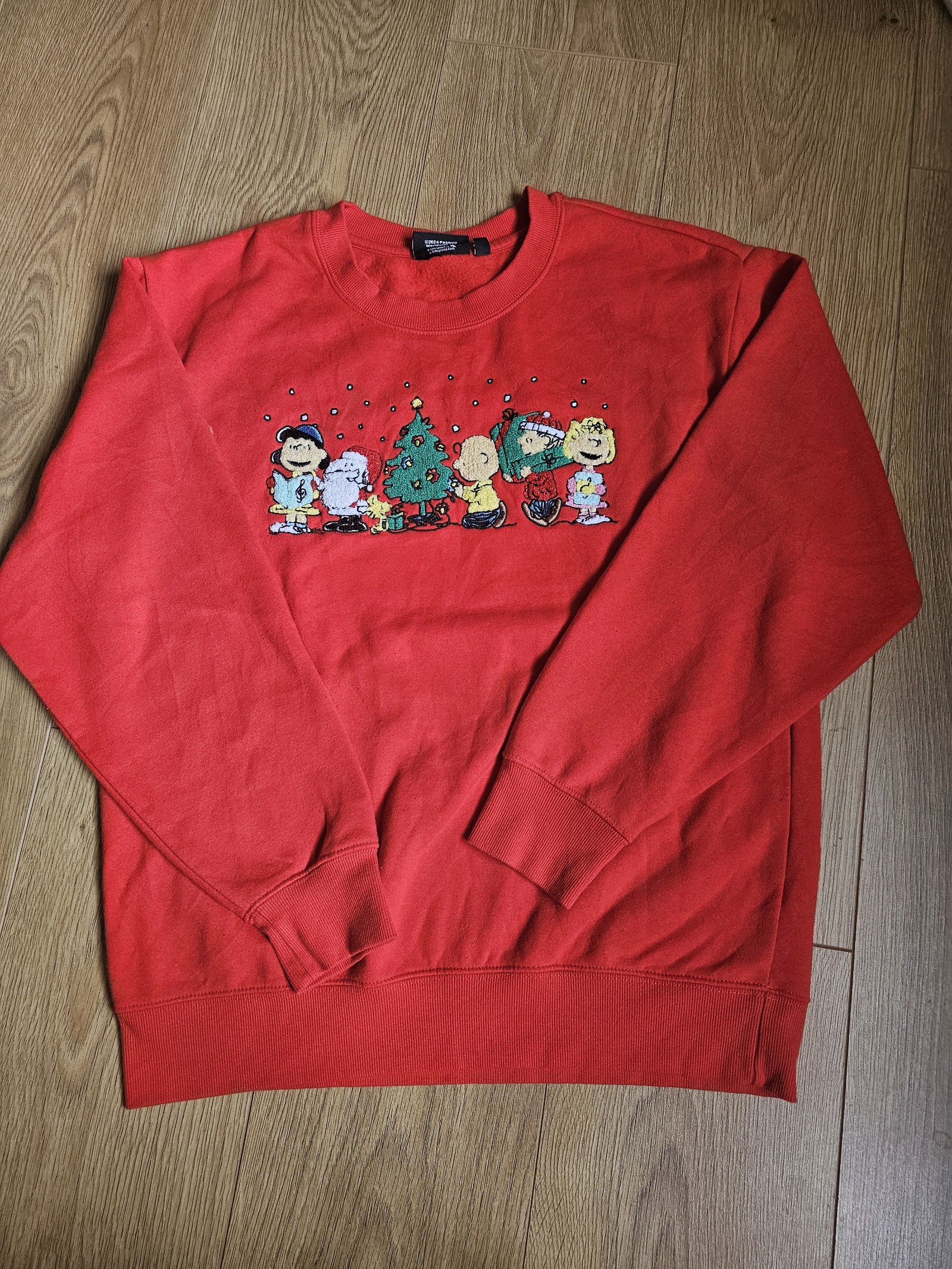 Peanuts Red Christmas Sweater Large Embroidered Holiday Characters
