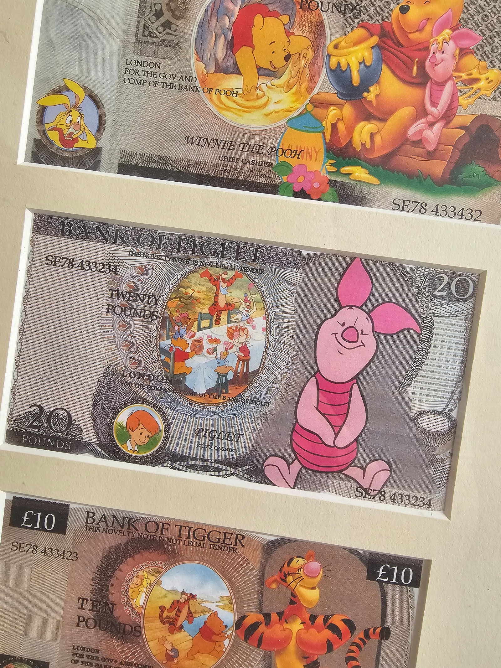 Winnie the Pooh Bank of Pooh Framed Novelty Note Collection image 3