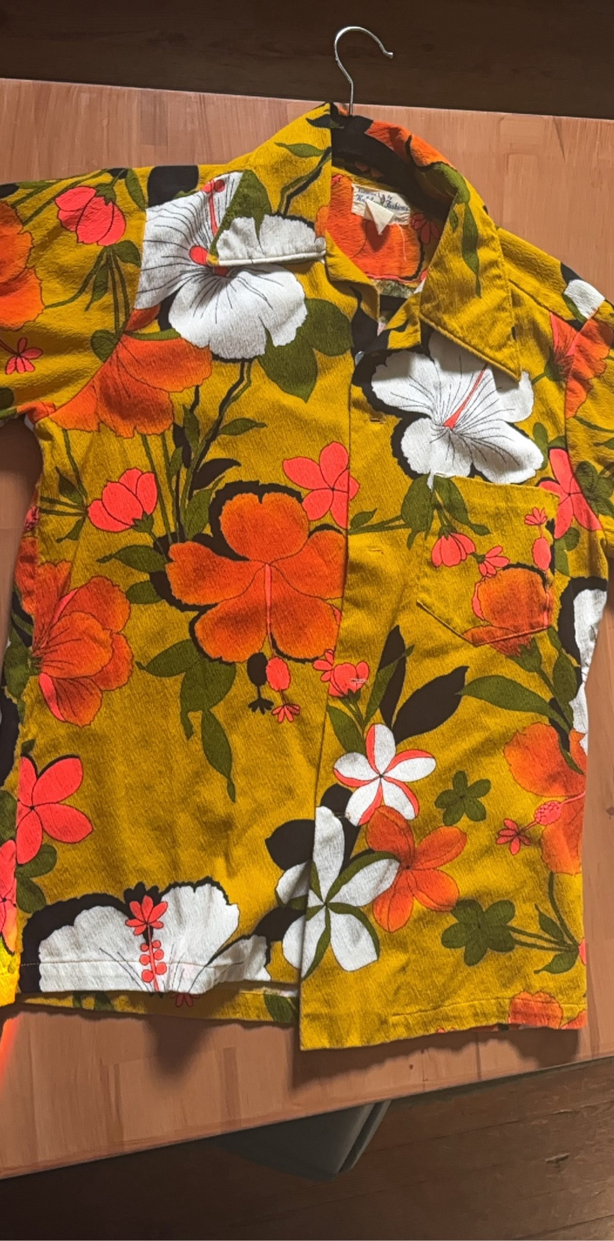 Hukilau Fashions Yellow & Orange Floral Hawaiian Shirt Size 9