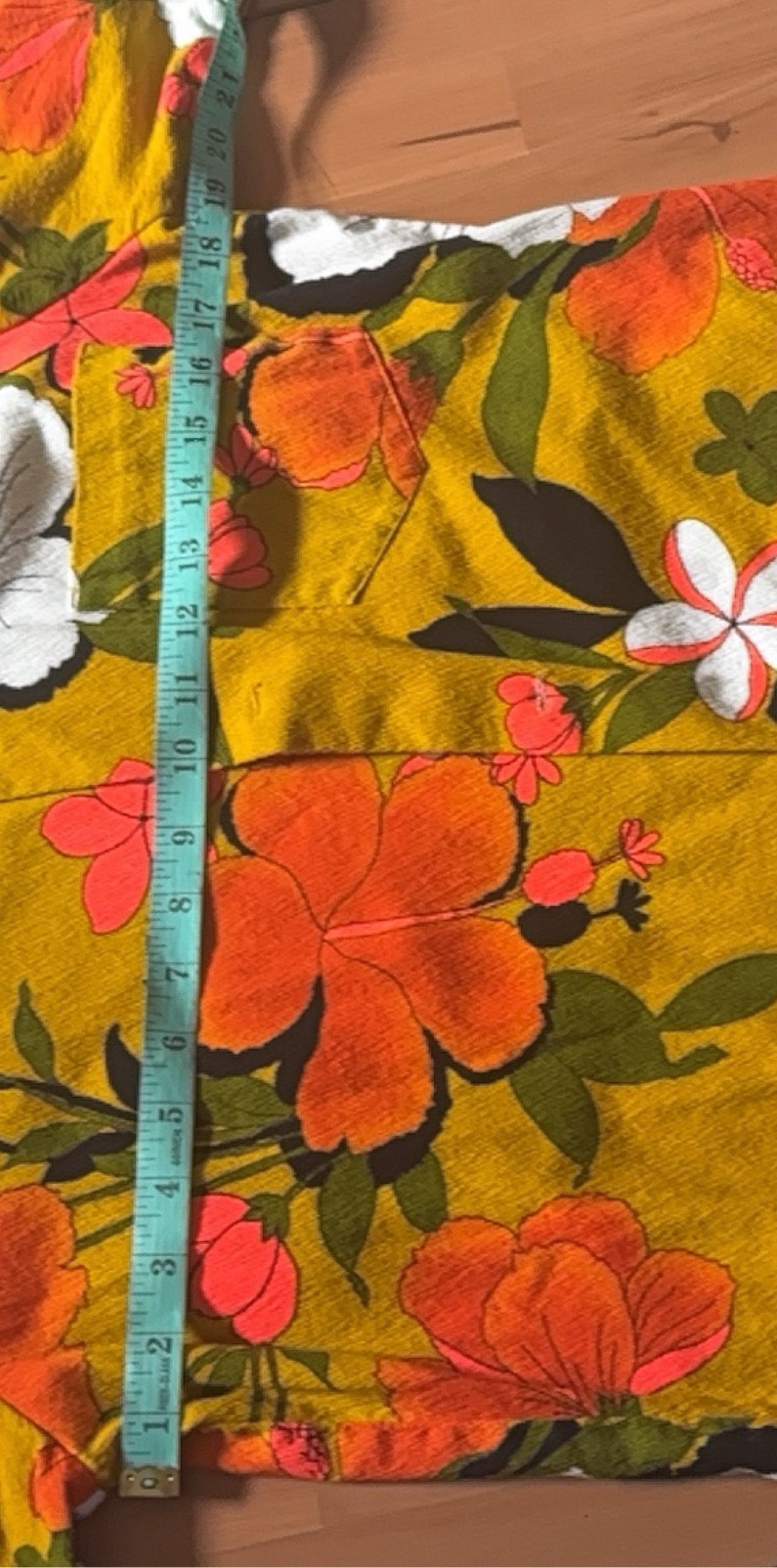 Hukilau Fashions Yellow & Orange Floral Hawaiian Shirt Size 9 image 6