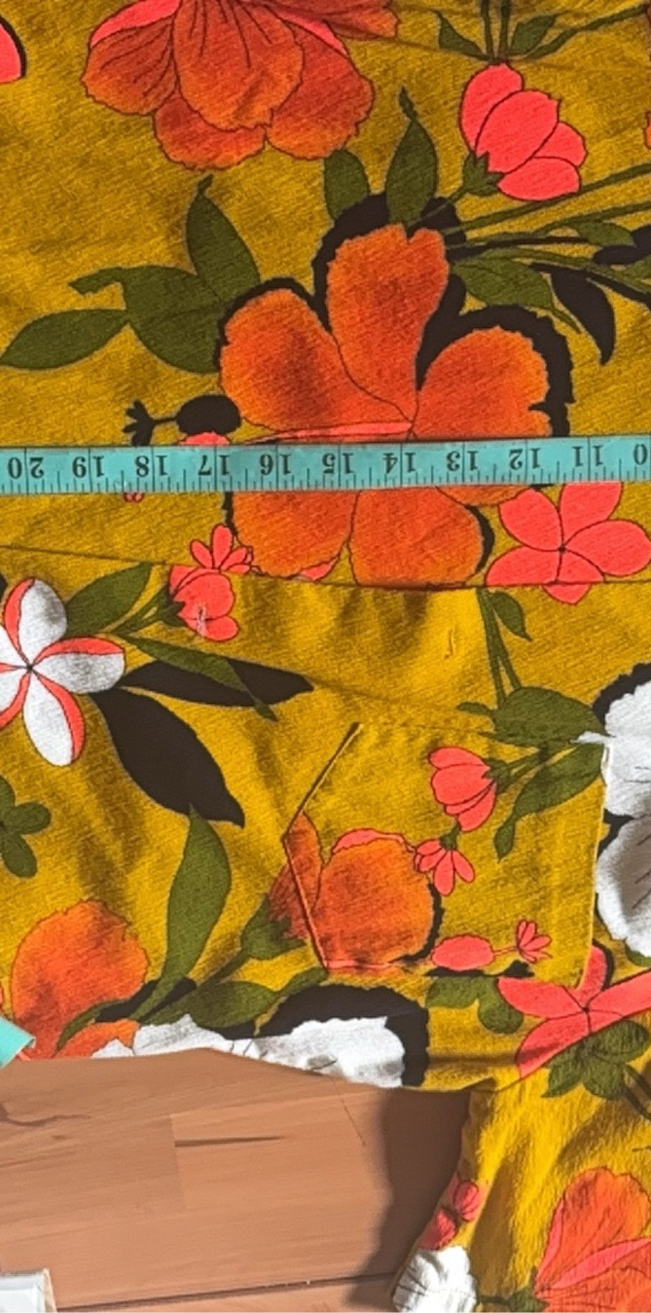 Hukilau Fashions Yellow & Orange Floral Hawaiian Shirt Large image 4
