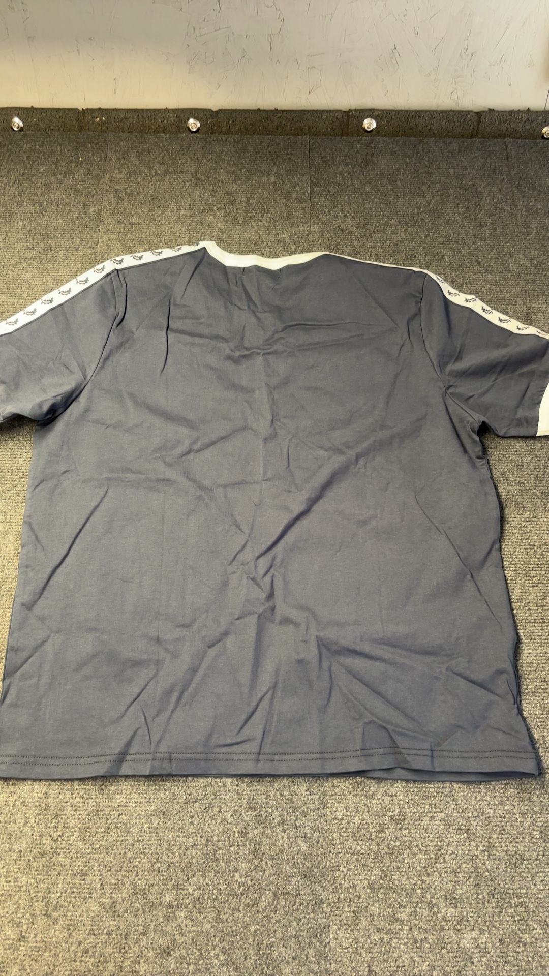 Fred Perry Navy & White Logo Tape Sleeve T-Shirt XL Brand New with tags image 2