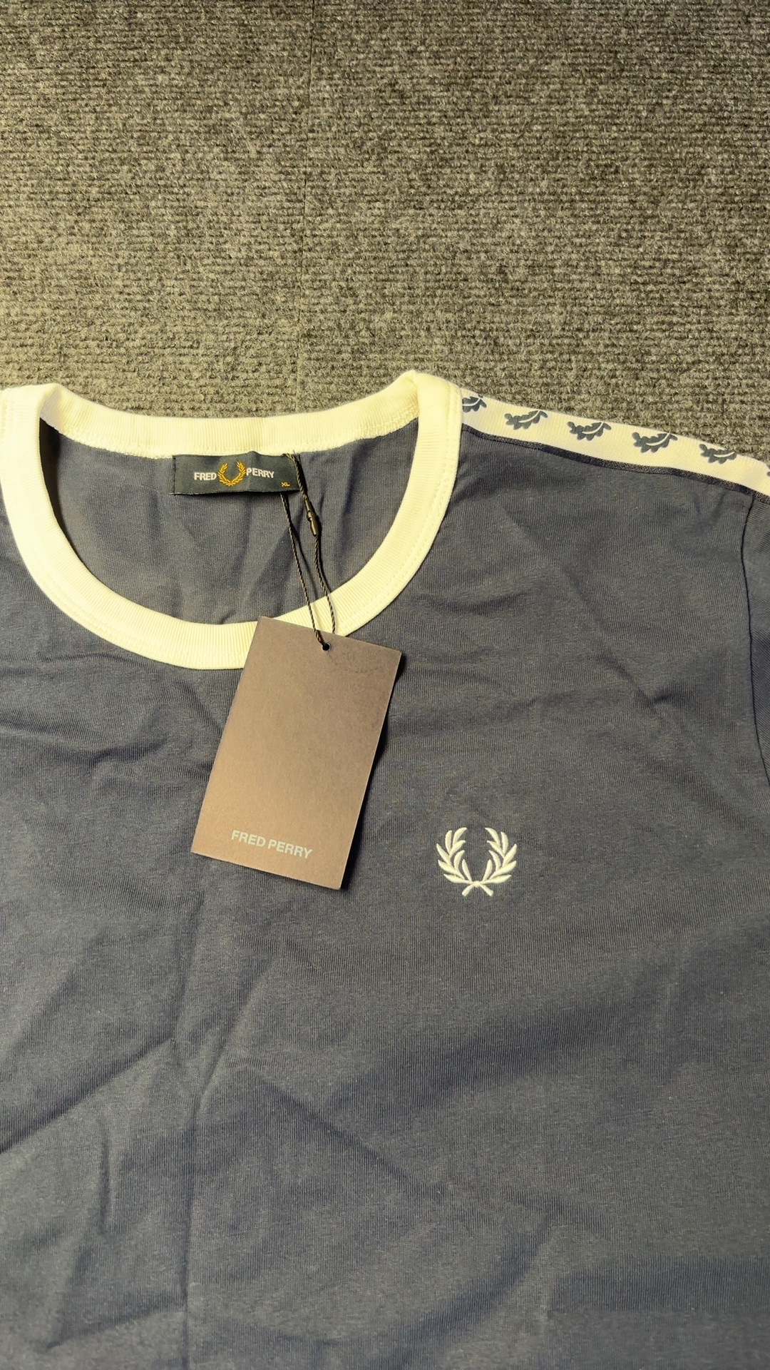 Fred Perry Navy & White Logo Tape Sleeve T-Shirt XL Brand New with tags image 5