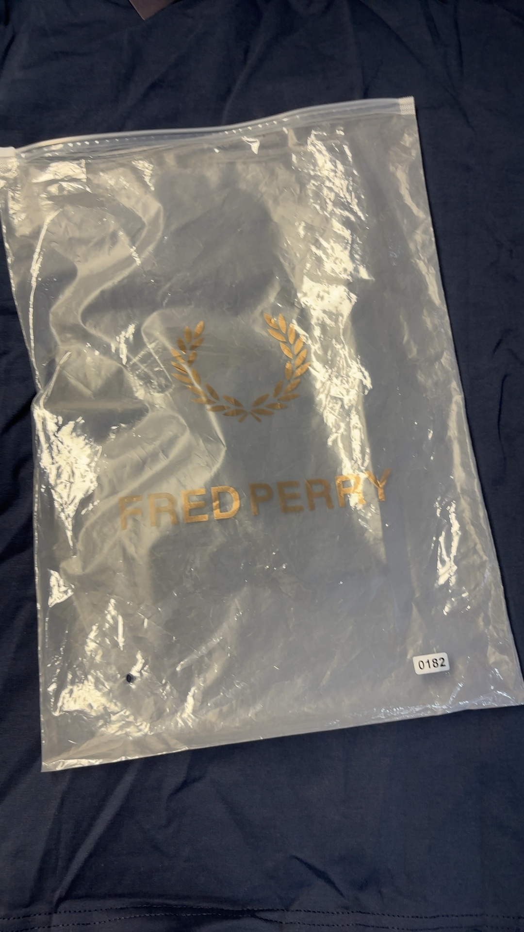 Fred Perry Navy & White T-Shirt XXL Laurel Tape Detail Brand New with tags image 3