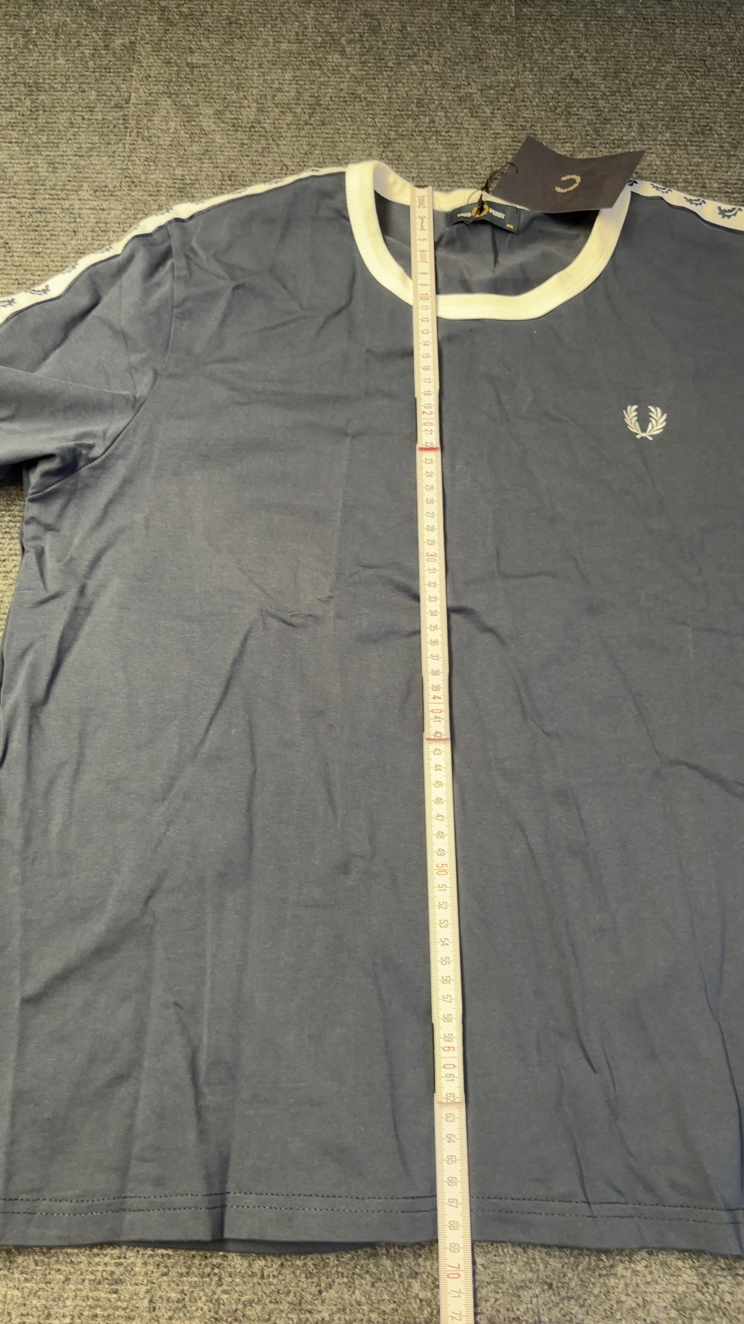 Fred Perry Navy & White T-Shirt XXL Laurel Tape Detail Brand New with tags image 5