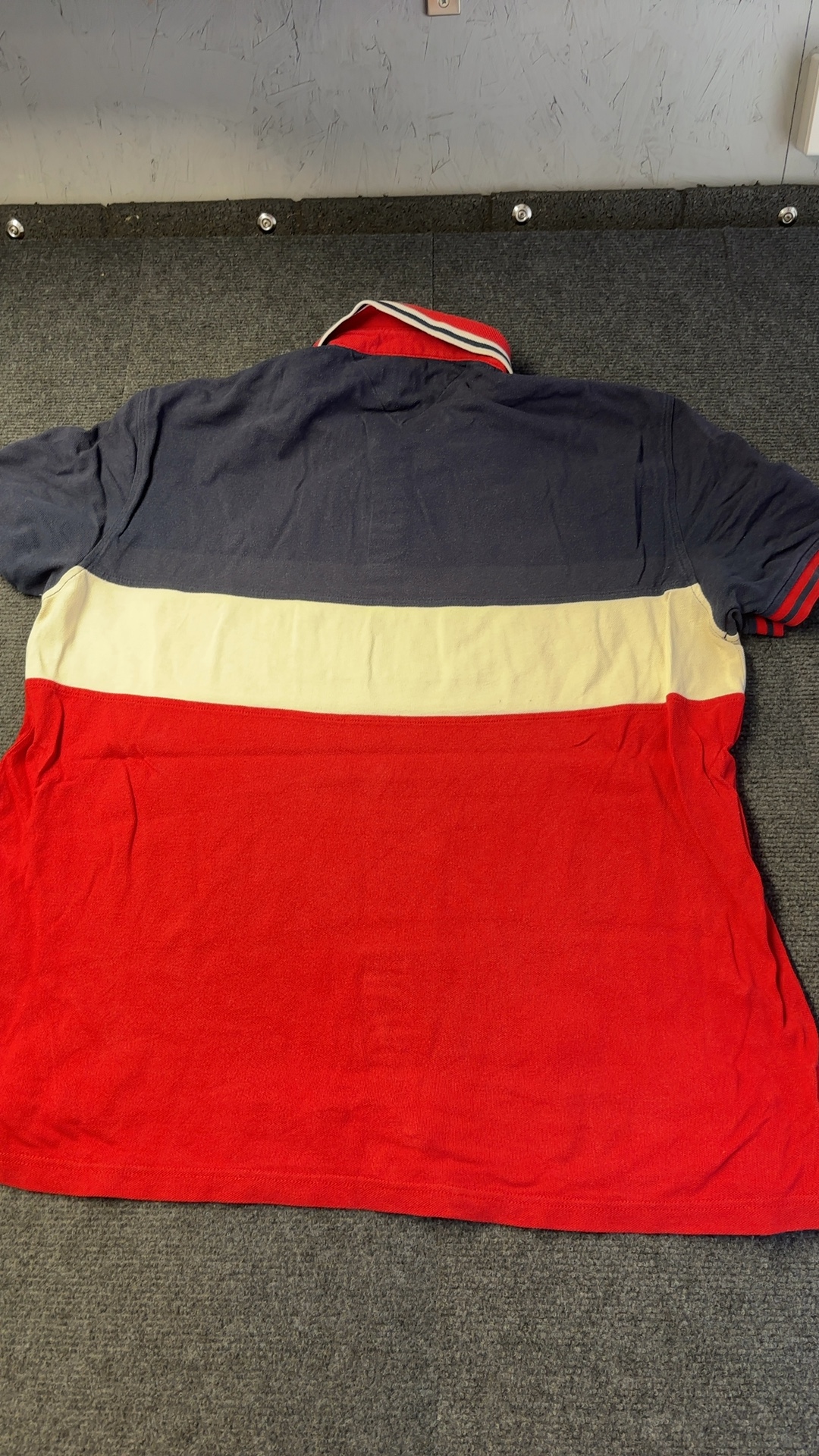 Tommy Hilfiger Red, Navy & White Polo Shirt XL Vintage image 2