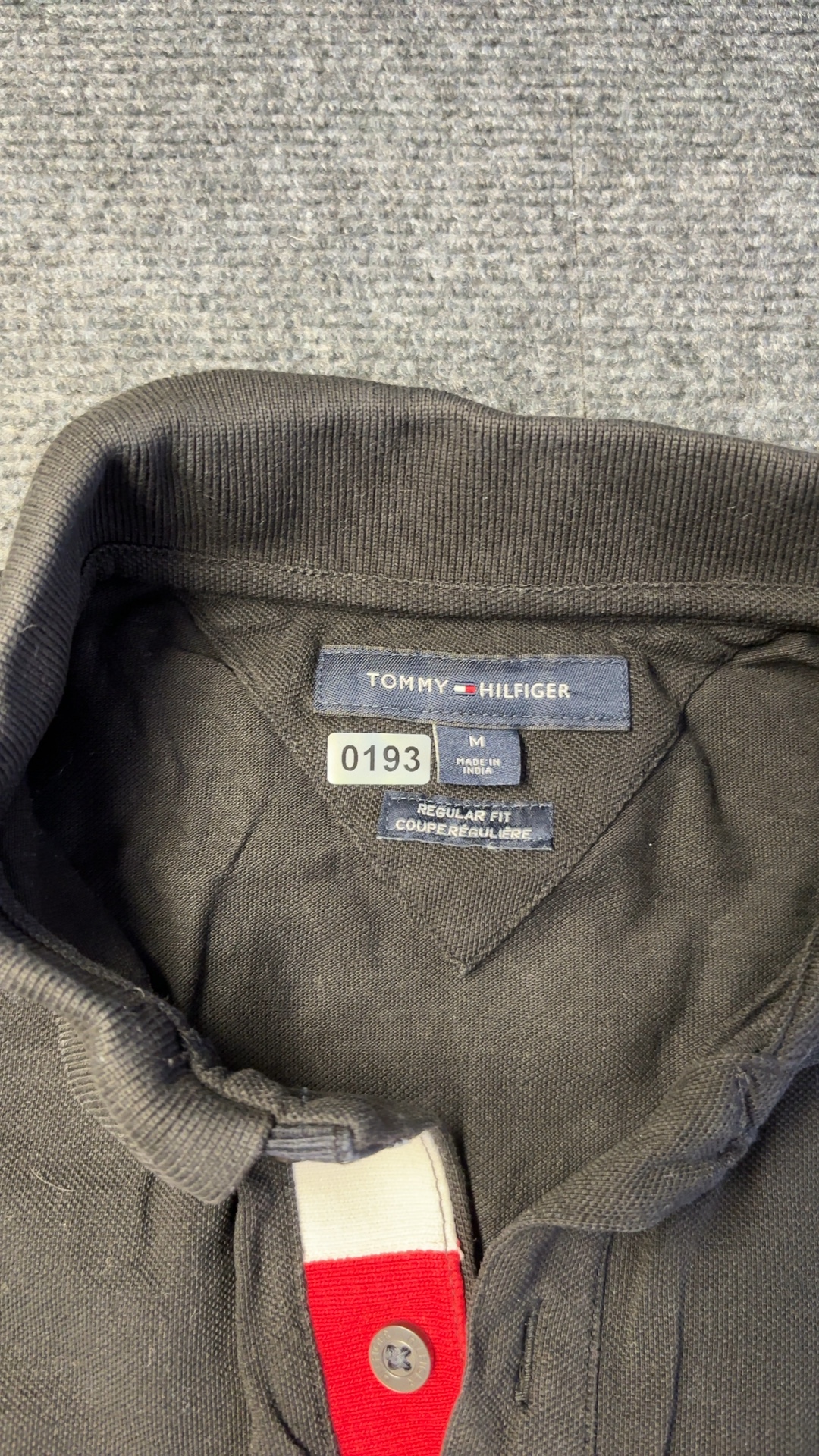 Tommy Hilfiger Black Polo Shirt Medium Regular Fit image 3
