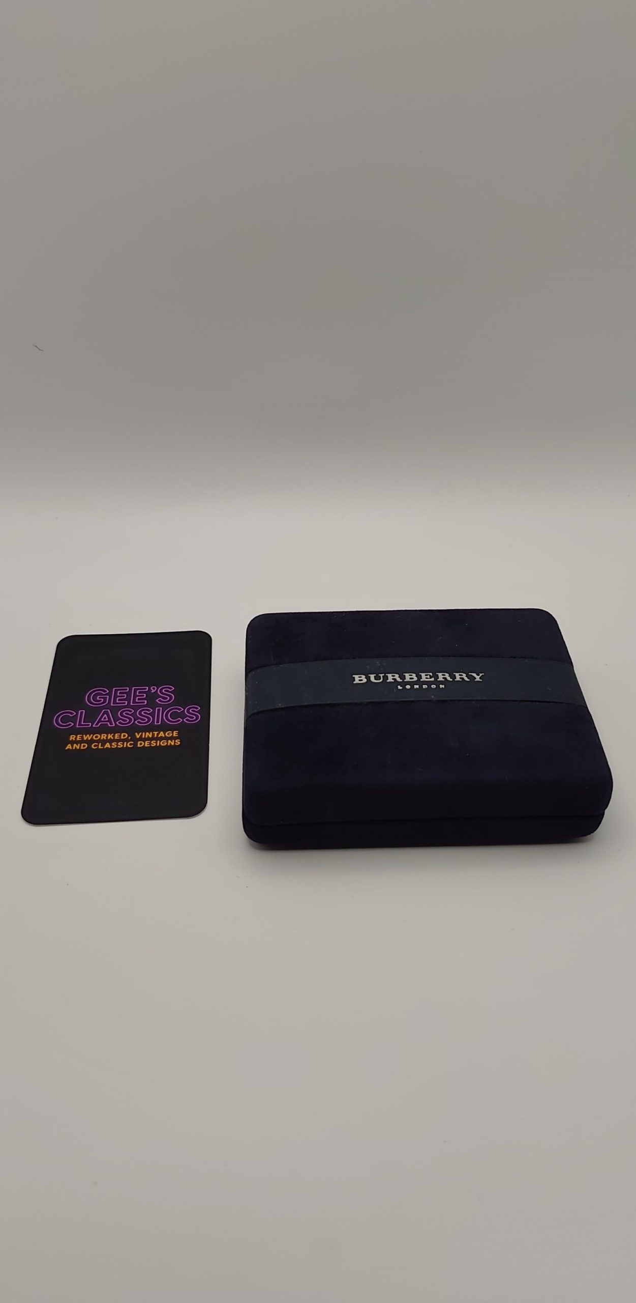 Burberry Black & Gold Tie Clip & Cufflinks Set image 3