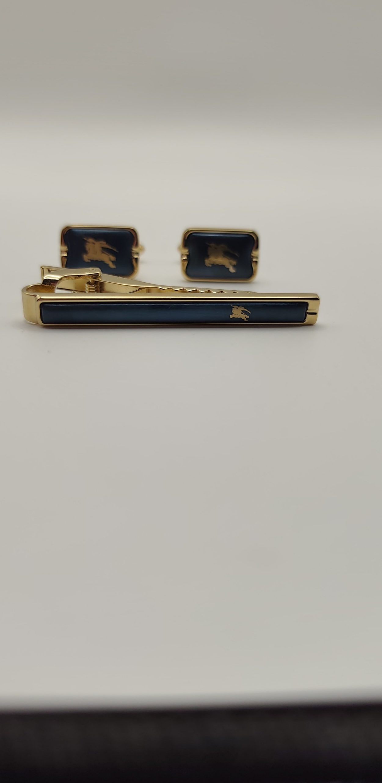 Burberry Black & Gold Tie Clip & Cufflinks Set image 5