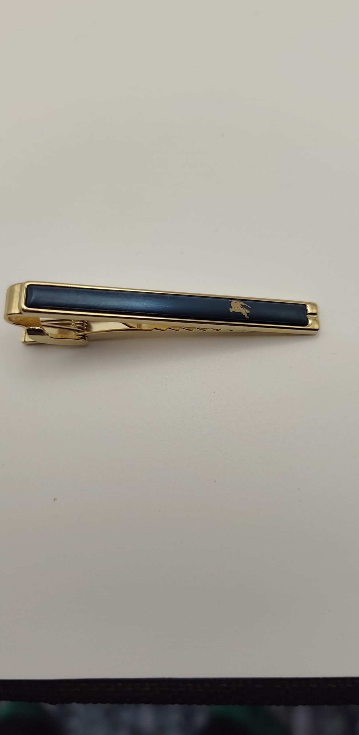 Burberry Black & Gold Tie Clip & Cufflinks Set image 8