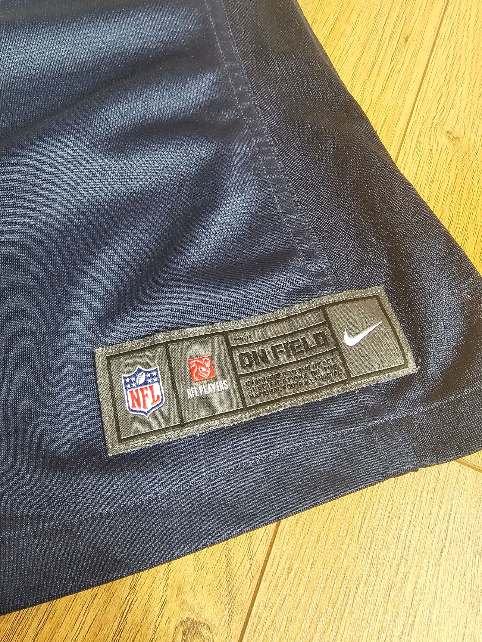 Nike Womens Navy & Lime Seahawks Russell Wilson NFL Jersey Small On Field Bundle image 2