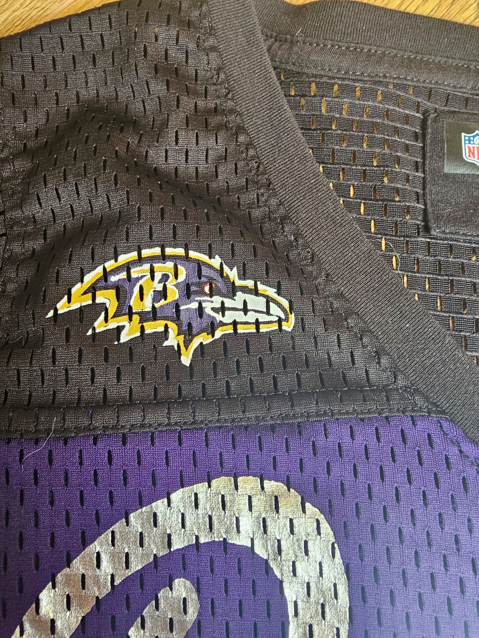 NFL Purple & Black Ravens Womens Team Apparel Jersey Medium image 2