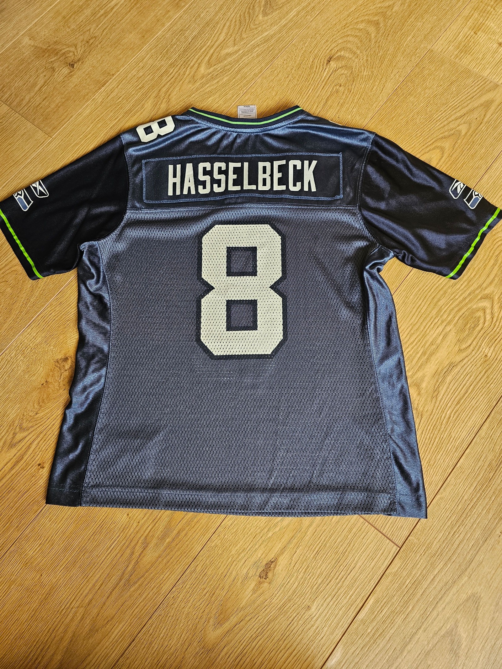 Reebok Navy Seattle Seahawks NFL Jersey Womens Medium Matt Hasselbeck image 6