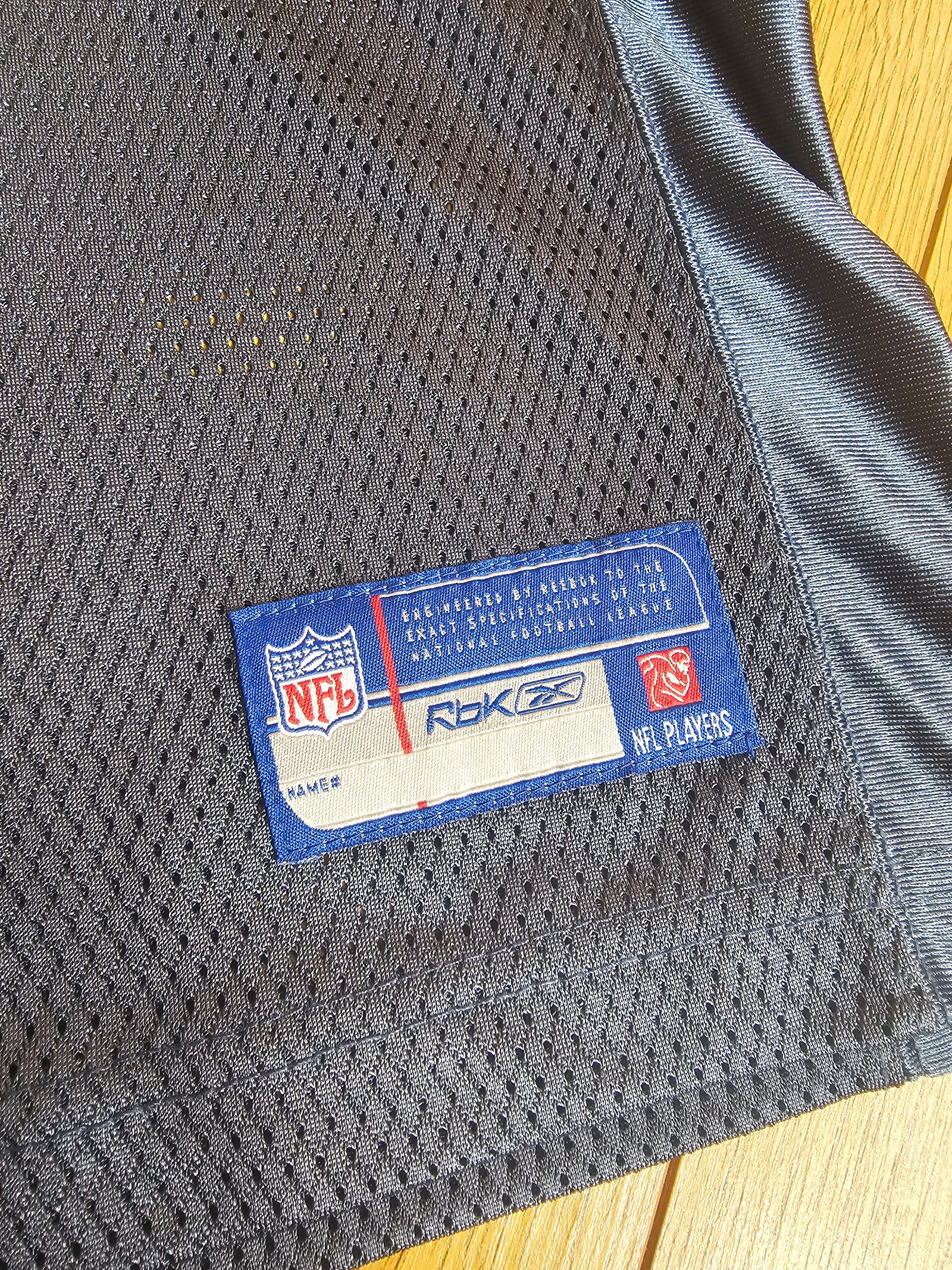 Reebok Navy Seattle Seahawks NFL Jersey Womens Medium Matt Hasselbeck image 3
