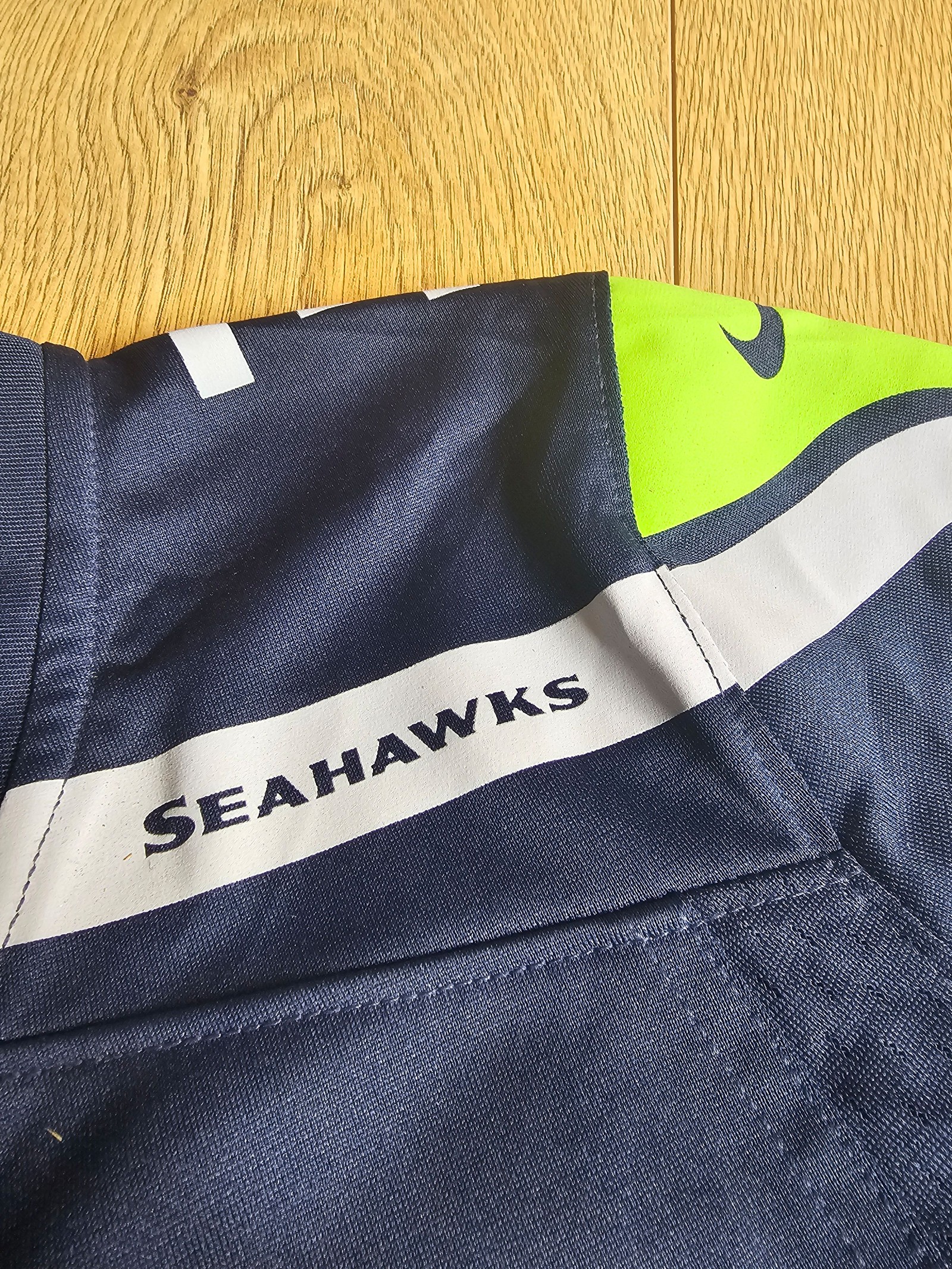 Nike Navy & Green Seahawks NFL On Field Jersey Womens Large Russell Wilson image 5