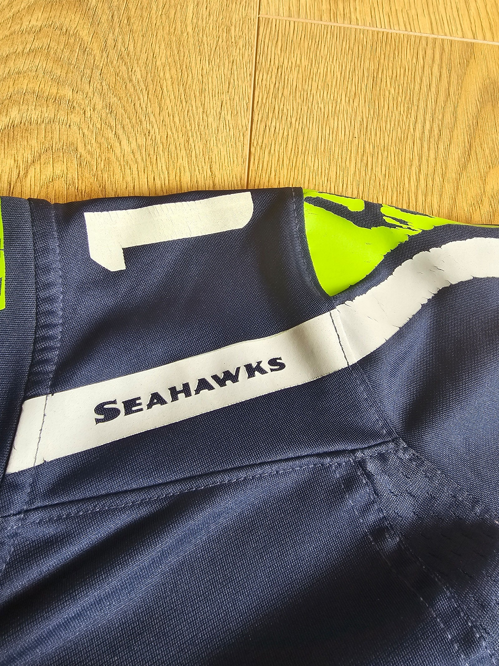 NFL Personalised Navy & Green Seattle Seahawks Jersey Womens XL On Field image 3