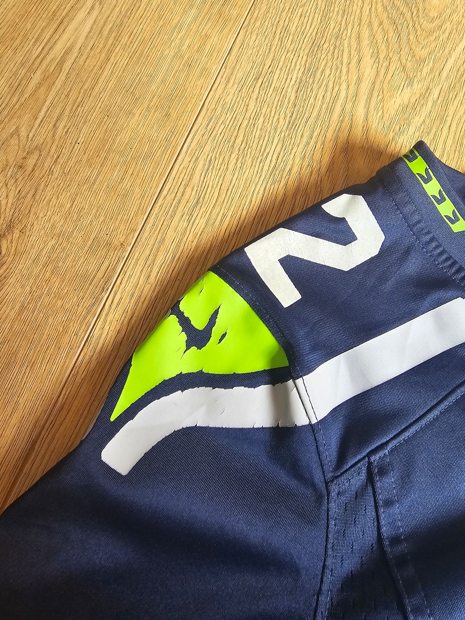 NFL Personalised Navy & Green Seattle Seahawks Jersey Womens XL On Field image 4